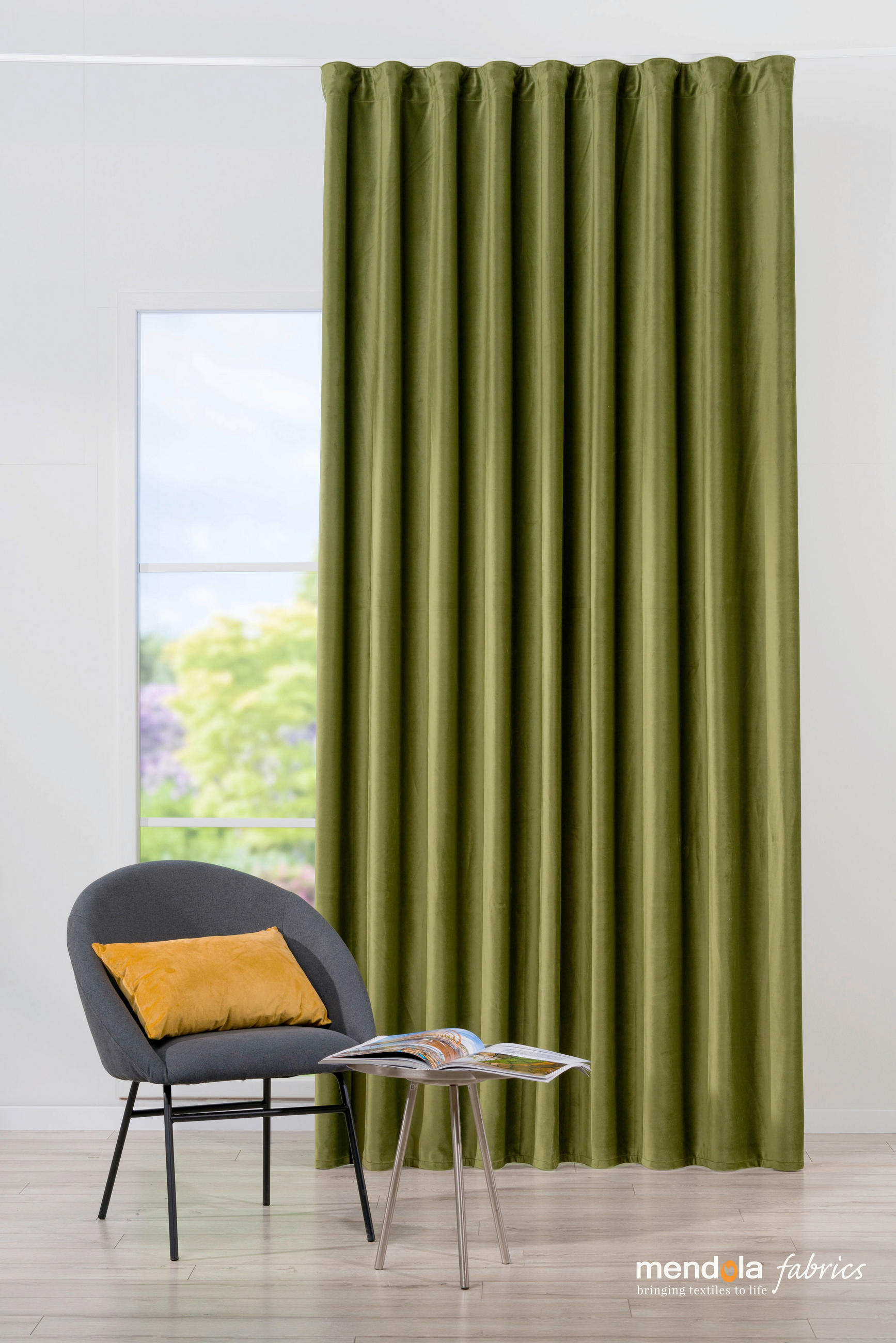 DRAPERIE CONFECȚIONATĂ black-out (nu permite trecerea luminii)  - Basics, textil (22/27.5/8cm)