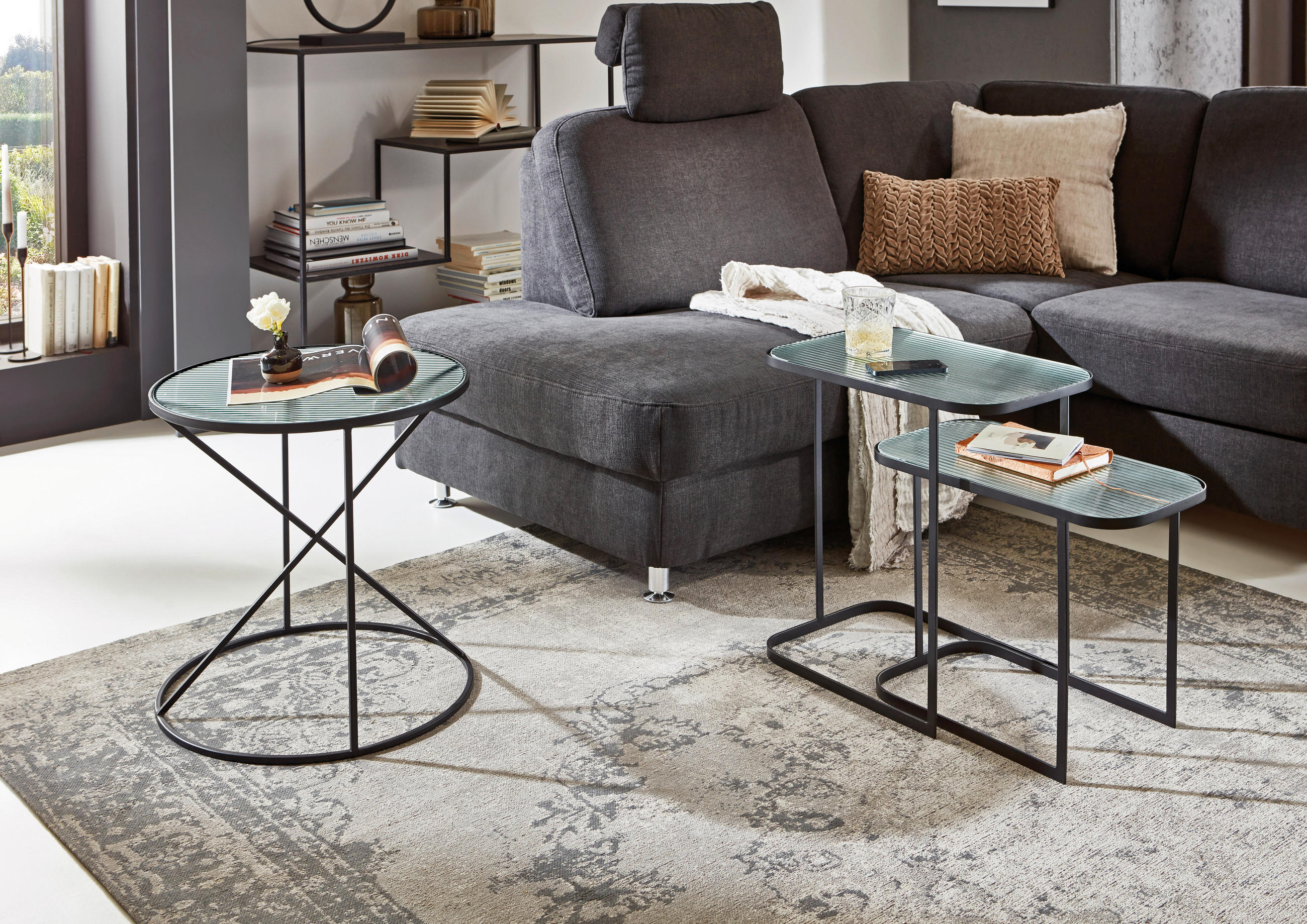 Thumbnail - Beistelltisch, Schwarz, Metall, Glas, rund, rund, 50x50x50 cm, gastro- und objekttauglich, Wohnzimmer, Wohnzimmertische,...