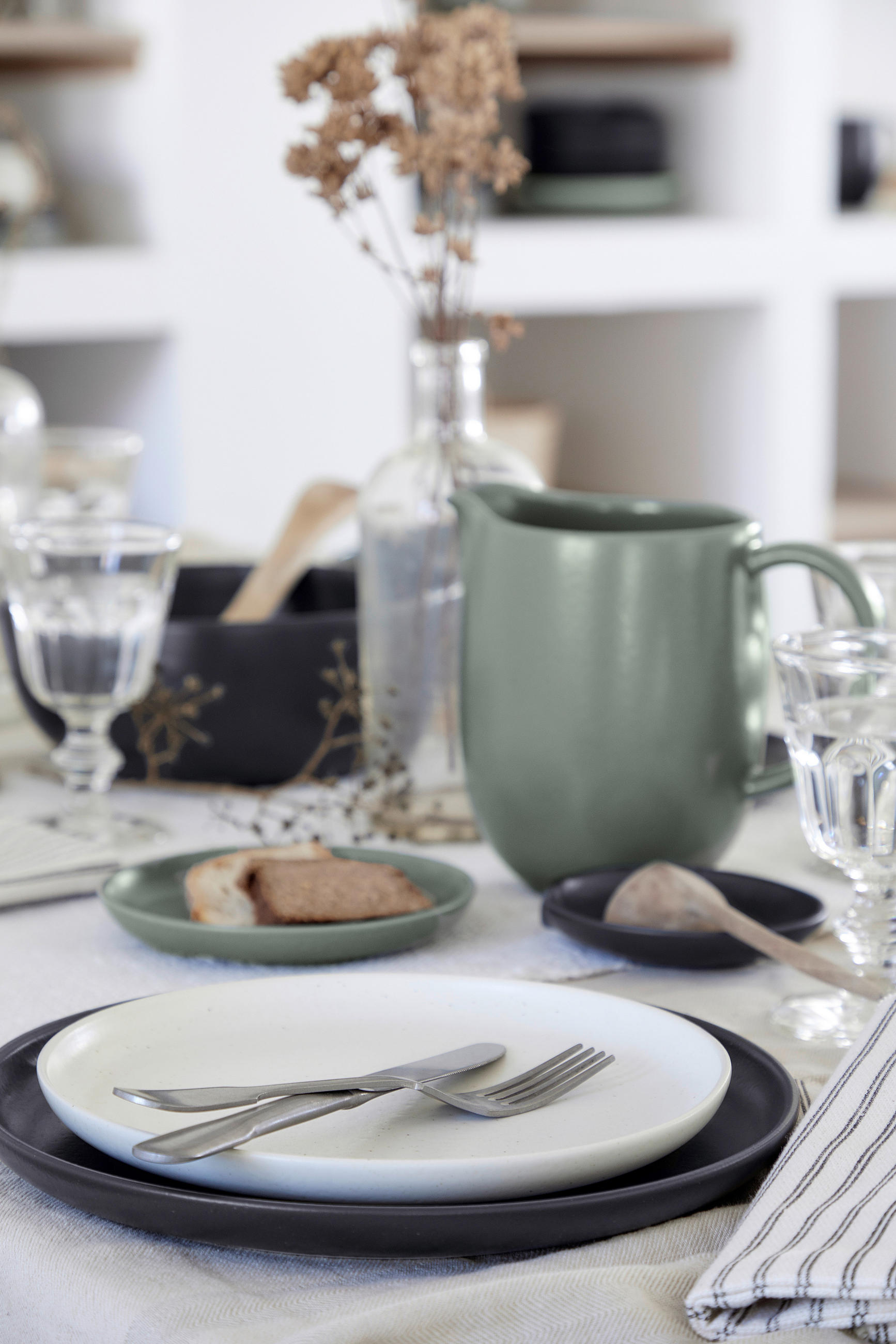 KRUG - Salbeigrün, Basics, Keramik (21/18/14cm) - Costa Nova