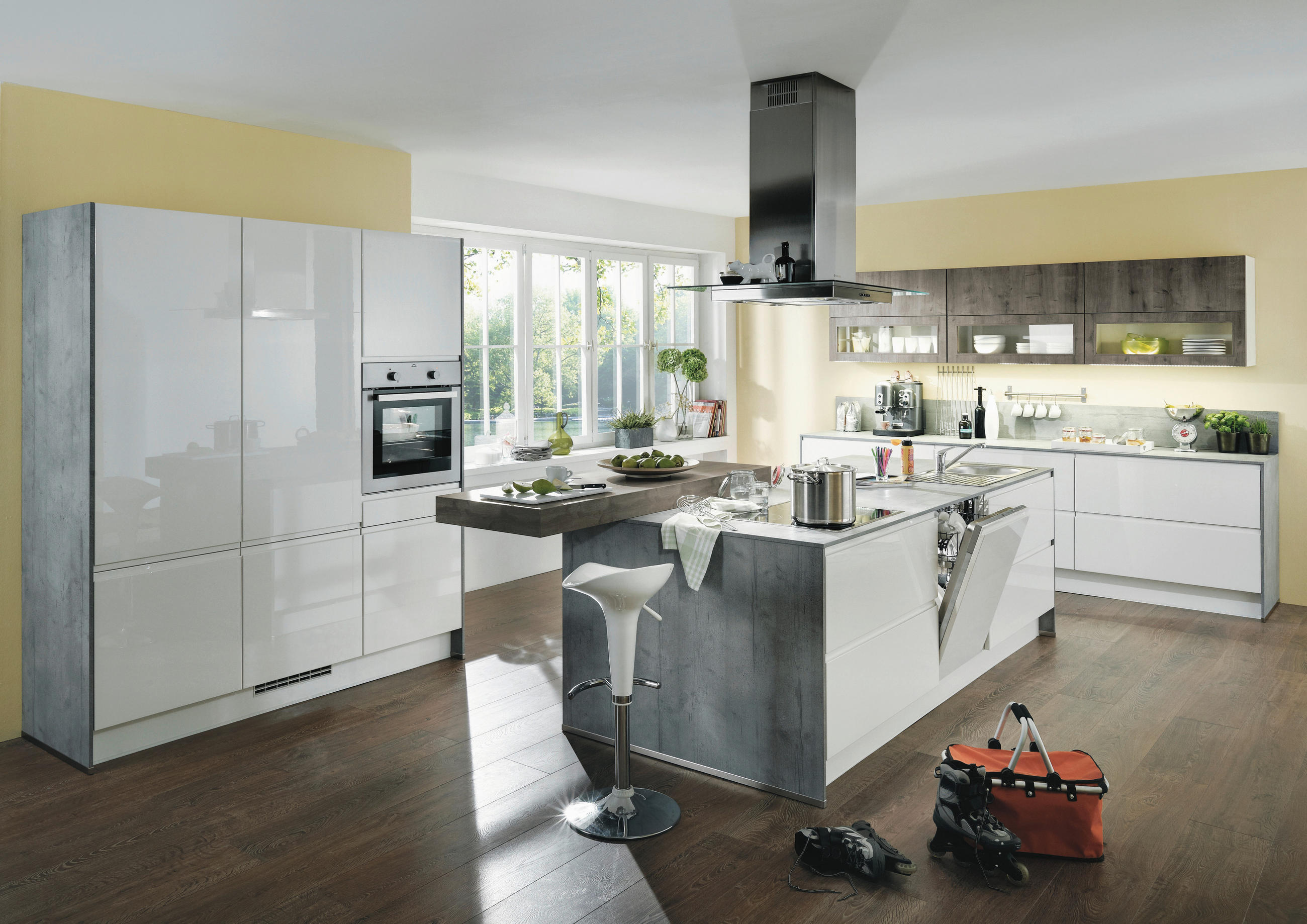 KUCHYŇA NA MIERU PAUL - Design, kompozitné drevo - Celina