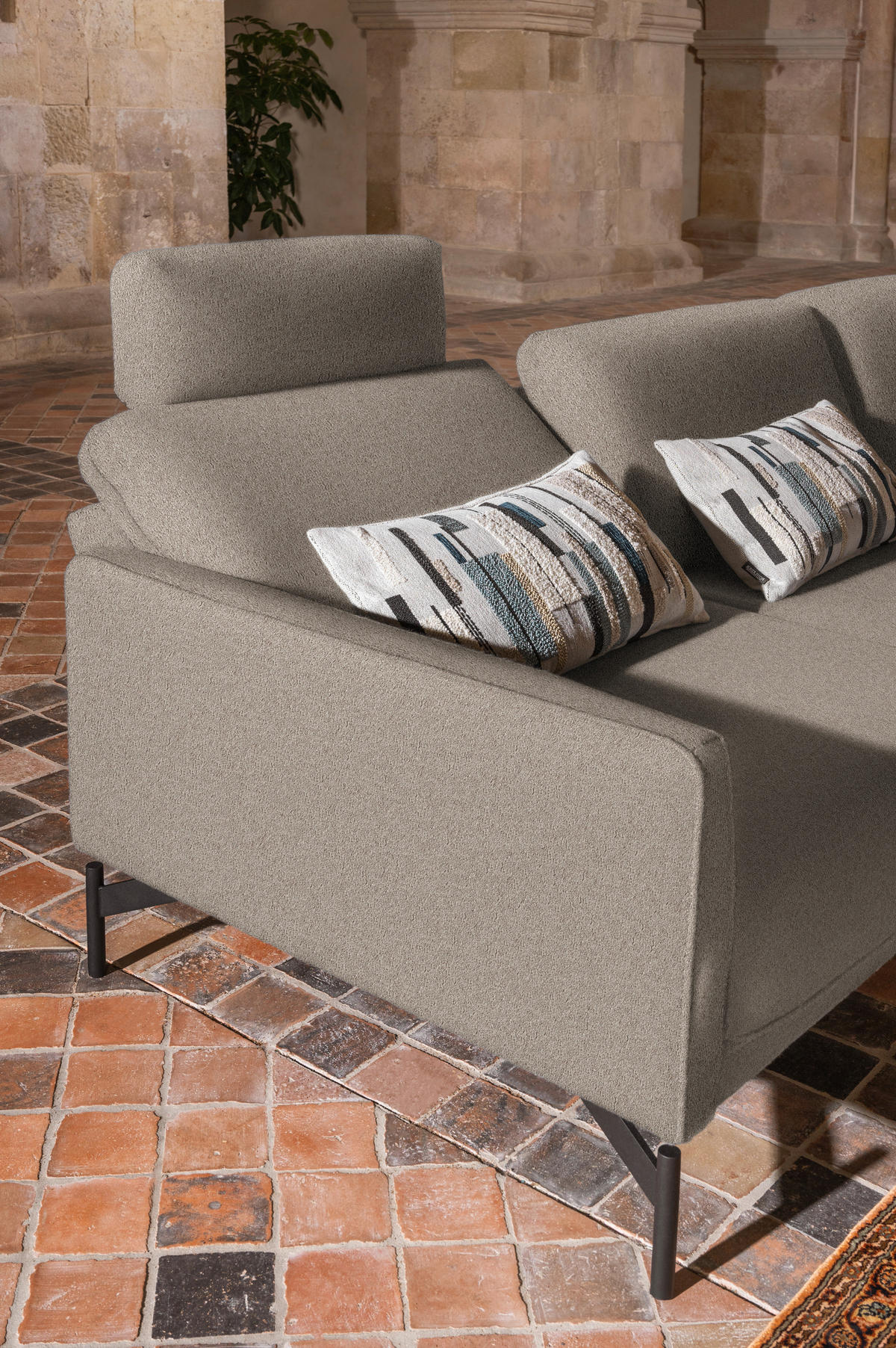 ECKSOFA in Flachgewebe, Struktur Hellbraun  - Hellbraun/Anthrazit, Design, Textil/Metall (254/230cm) - Johann Jakob