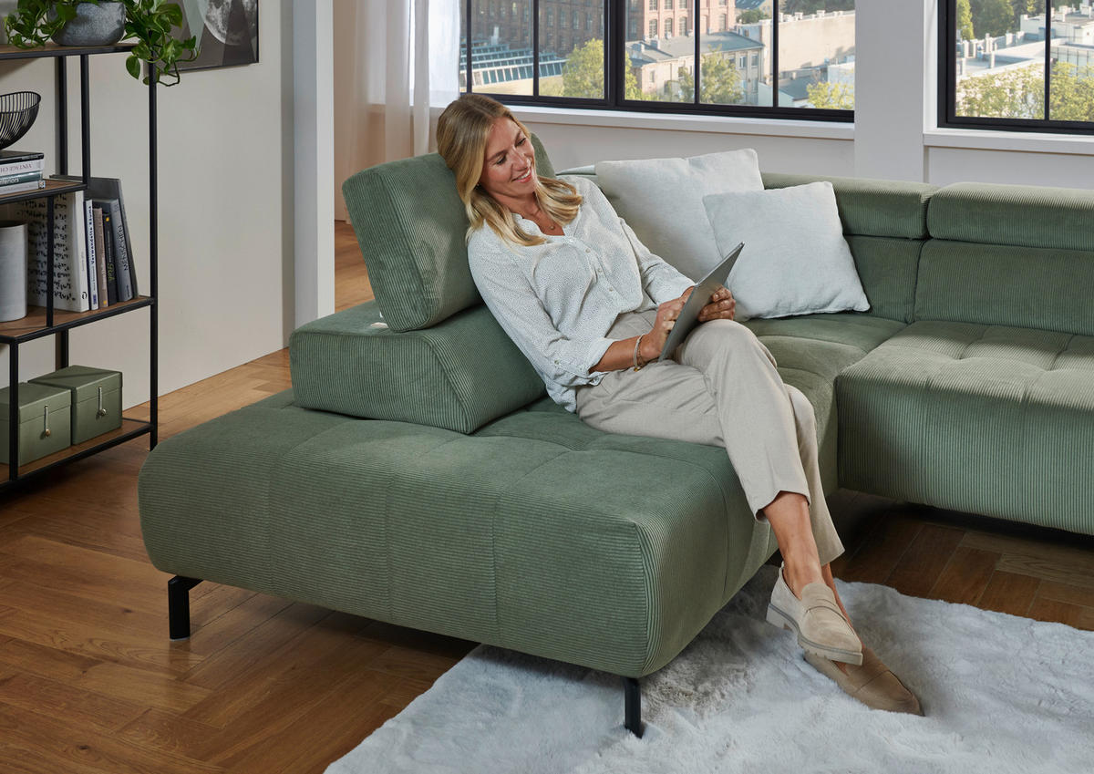 ECKSOFA Waldgrün Cord  - Waldgrün/Schwarz, Design, Textil/Metall (214/261cm) - Beldomo Style