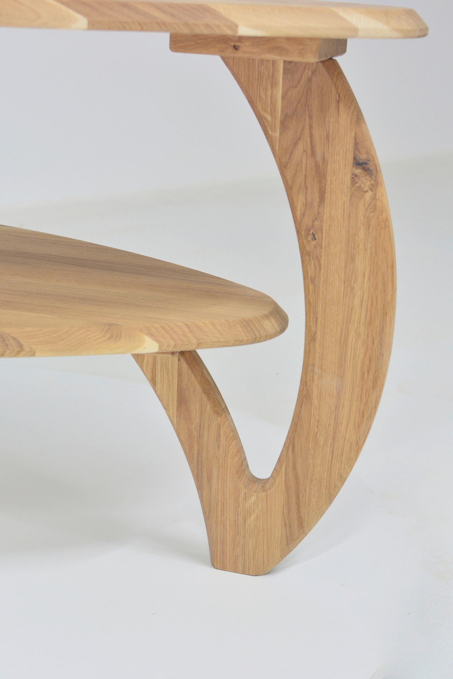 Thumbnail - Linea Natura Couchtisch, Eiche, Holz, Wildeiche, massiv, Freiform, C-Form, 60x50x90 cm, Wohnzimmer, Wohnzimmertische, Co...