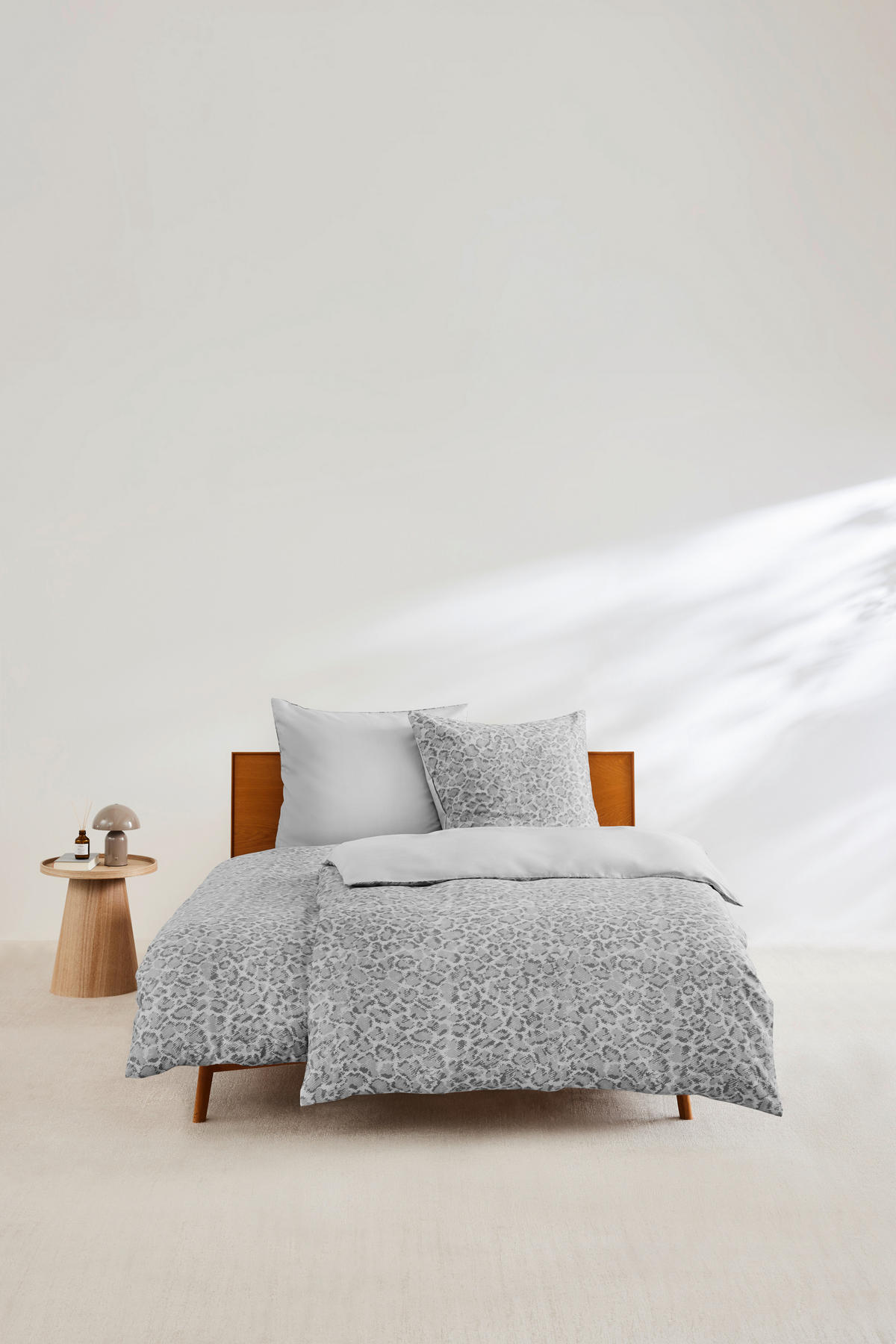 BETTWÄSCHE 2-teilig Makosatin 140/200 cm  - Grau, Basics, Textil (140/200cm) - S. Oliver