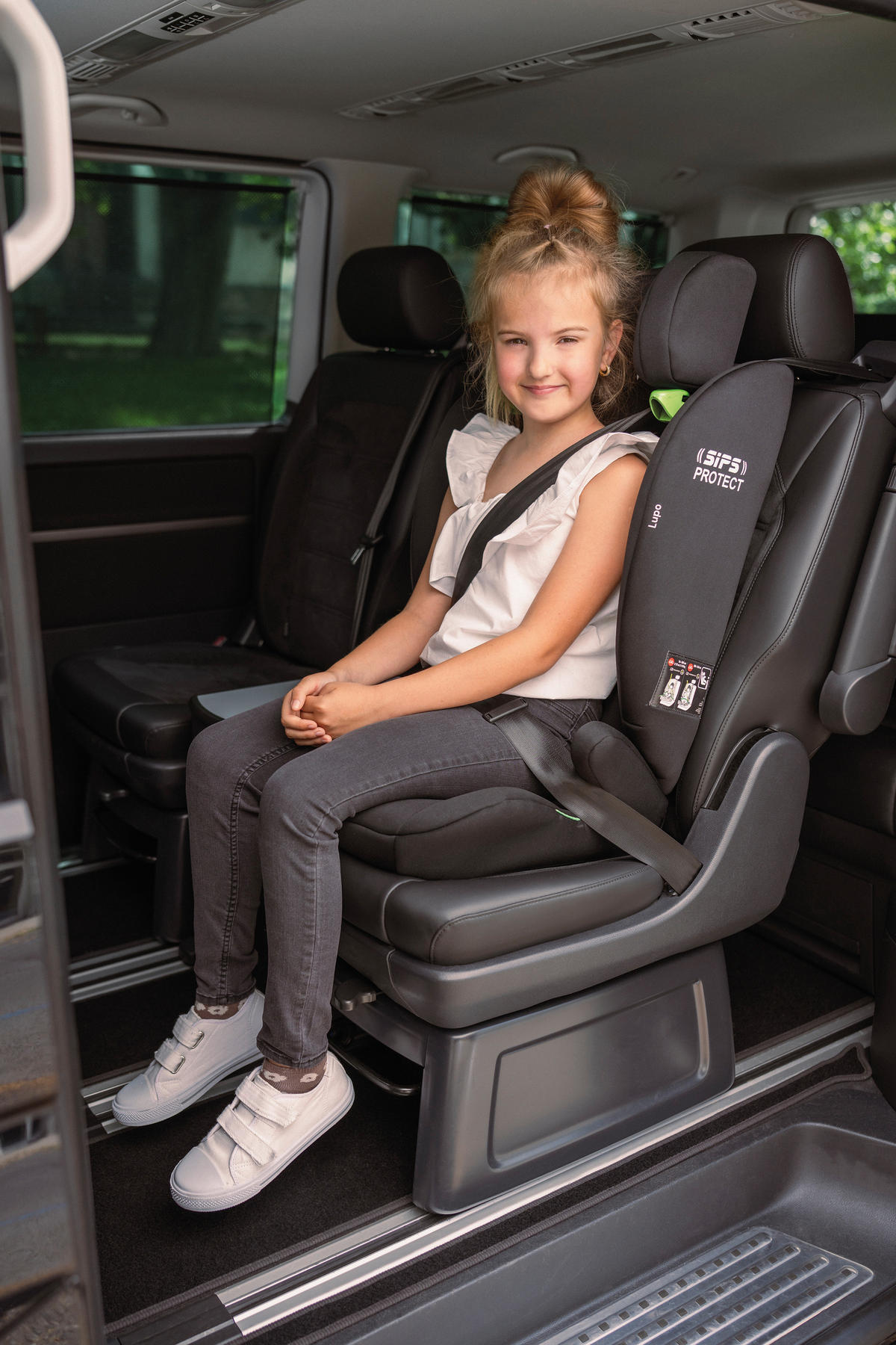 KINDERAUTOSITZ Lupo I-Size Black  - Schwarz, Basics, Kunststoff/Textil (44/62/48cm) - Osann
