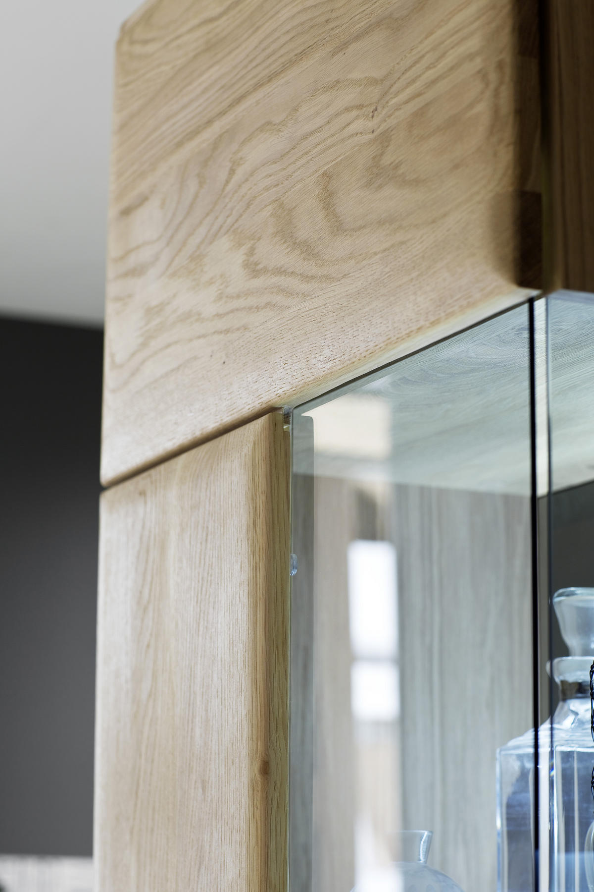 VITRINE in massiv Eiche Eichefarben  - Edelstahlfarben/Eichefarben, Design, Glas/Holz (60/208/38cm) - Livetastic