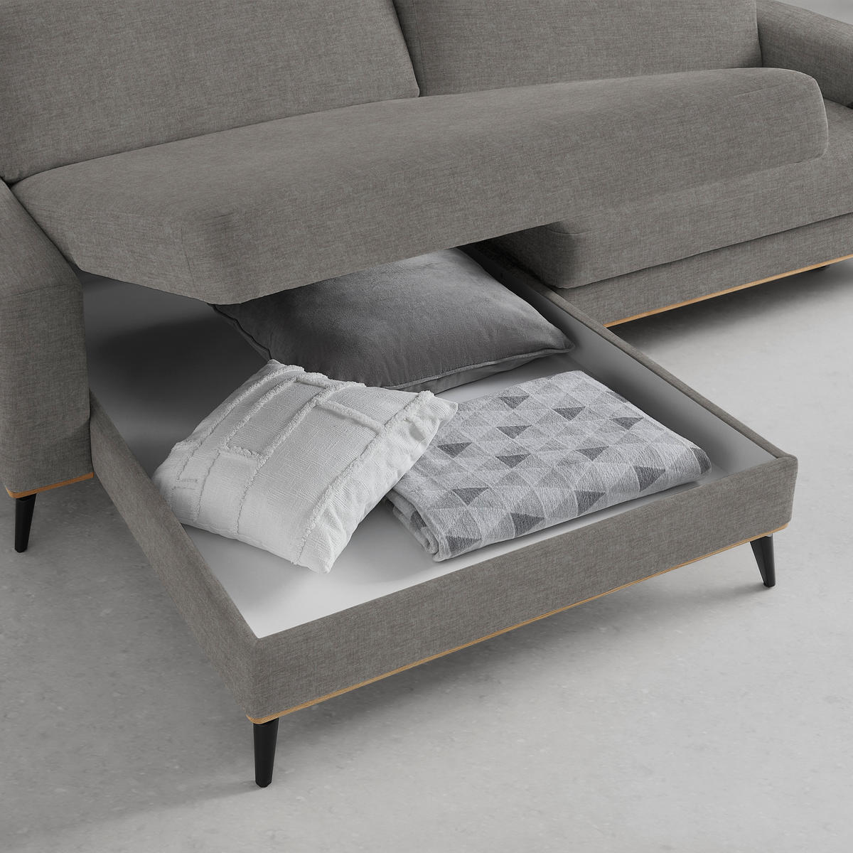ECKSOFA in Chenille Taupe  - Taupe/Schwarz, Konventionell, Holz/Textil (167/234cm) - MID.YOU
