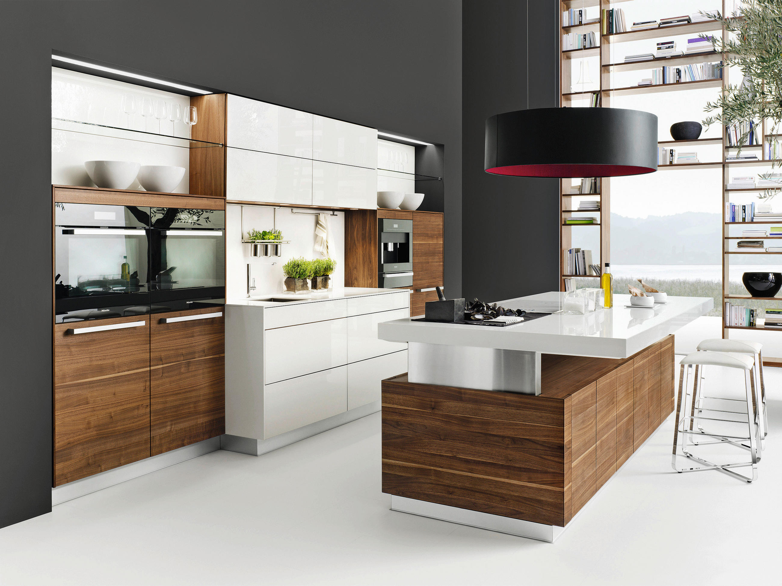 EINBAUKÜCHE K7  - Nussbaumfarben/Weiß, Design, Glas/Holz - Team 7