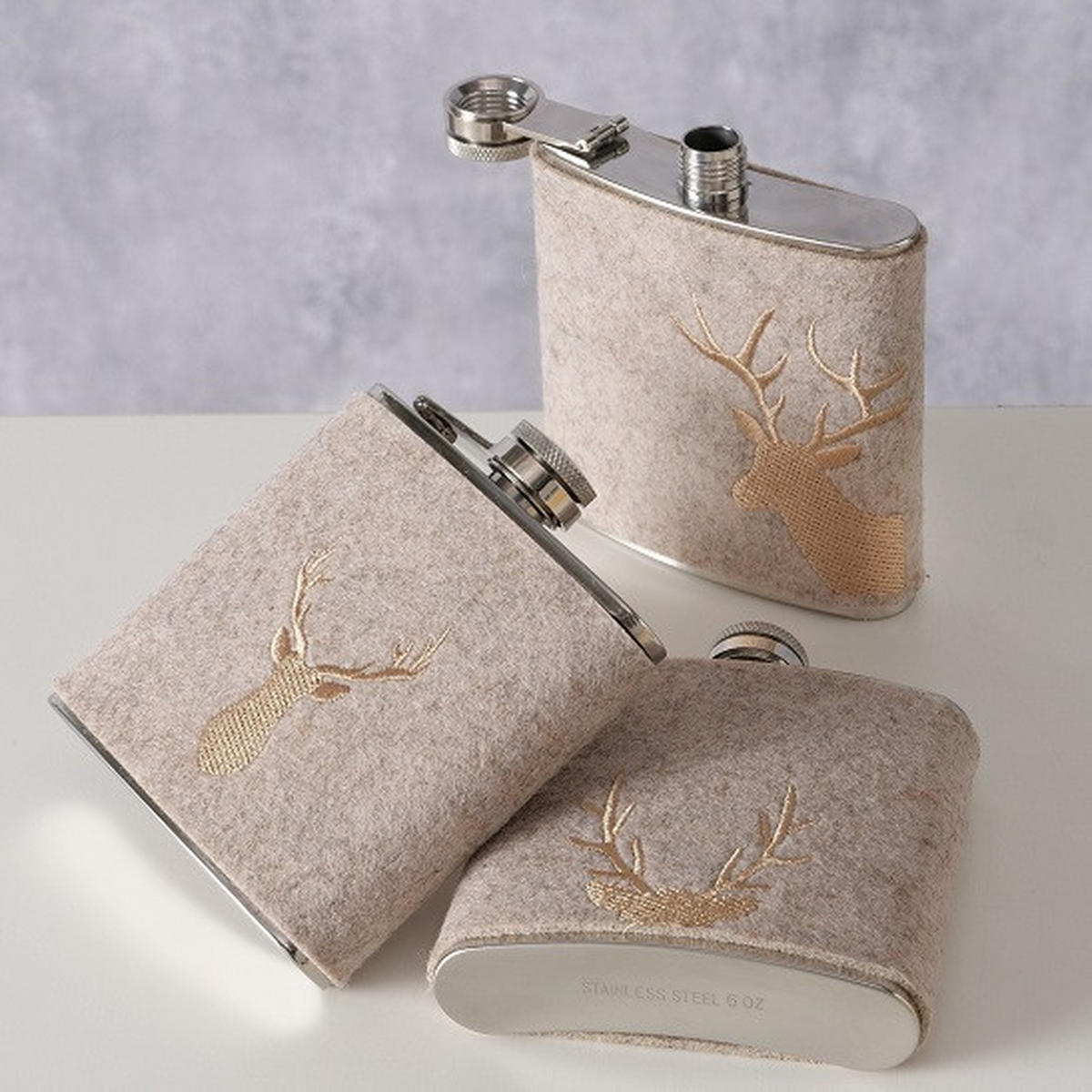 TRINKFLASCHE  - Silberfarben/Grau, KONVENTIONELL, Textil/Metall (9,2/3/11cm)