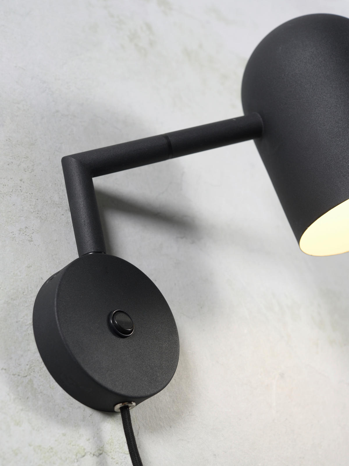 WANDLEUCHTE - Schwarz, Design, Metall (33/15/33cm) - It's about Romi