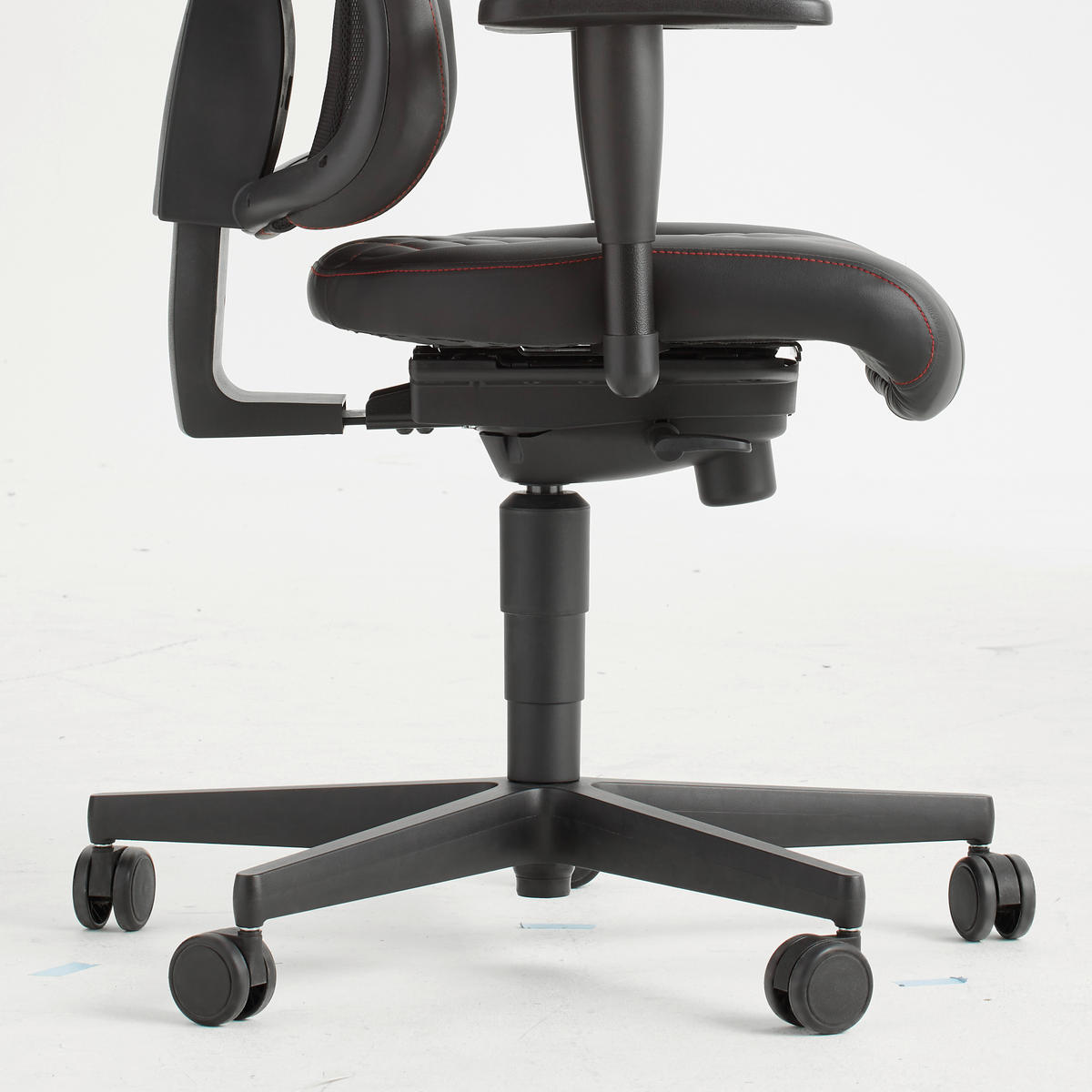 DREHSTUHL  in Lederlook Schwarz  - Rot/Schwarz, Design, Kunststoff/Textil (47,5/99-127/44cm) - Dieter Knoll