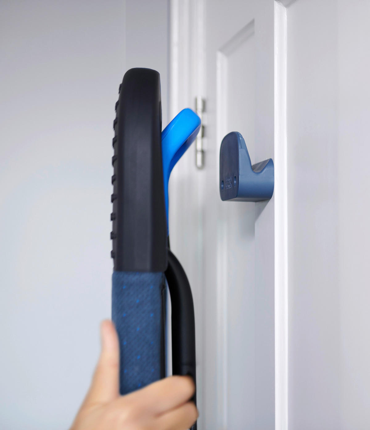 LIKALNA DESKA - temno modra, Basics, tekstil (38/136/8,5cm) - Joseph Joseph