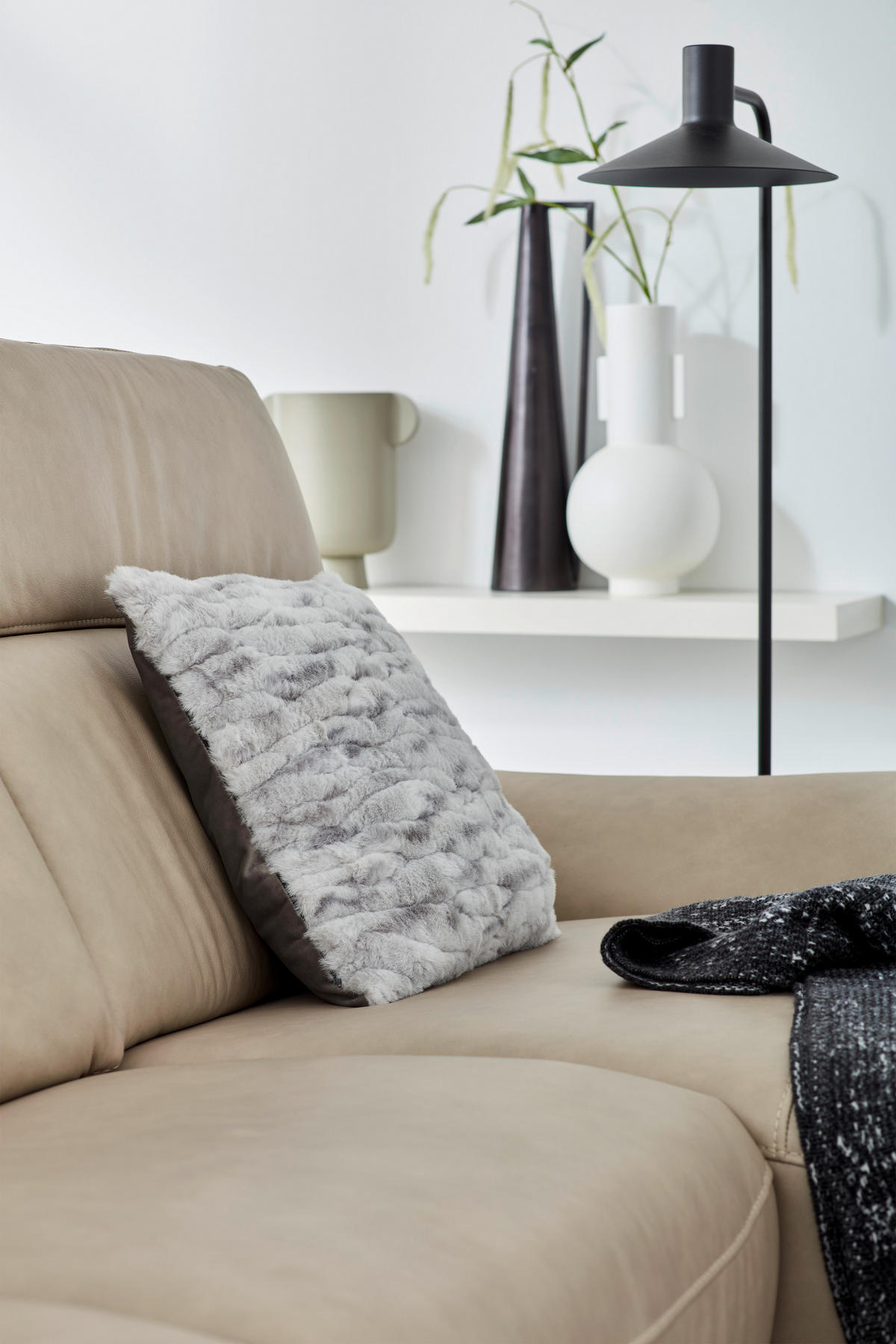 KISSENHÜLLE MR-FURRY 45/45 cm  - Hellgrau/Grau, Basics, Textil (45/45cm) - Musterring