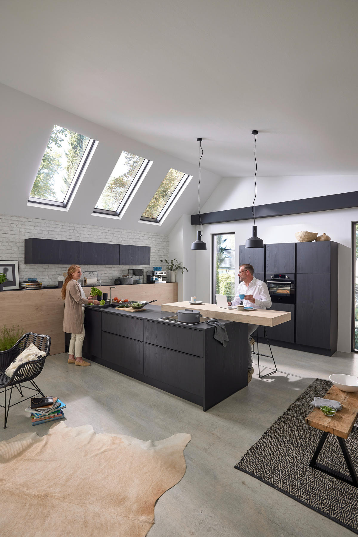 INBYGGNADSKÖK   - mörkbrun/ekfärgad, Design, trämaterial - Dieter Knoll