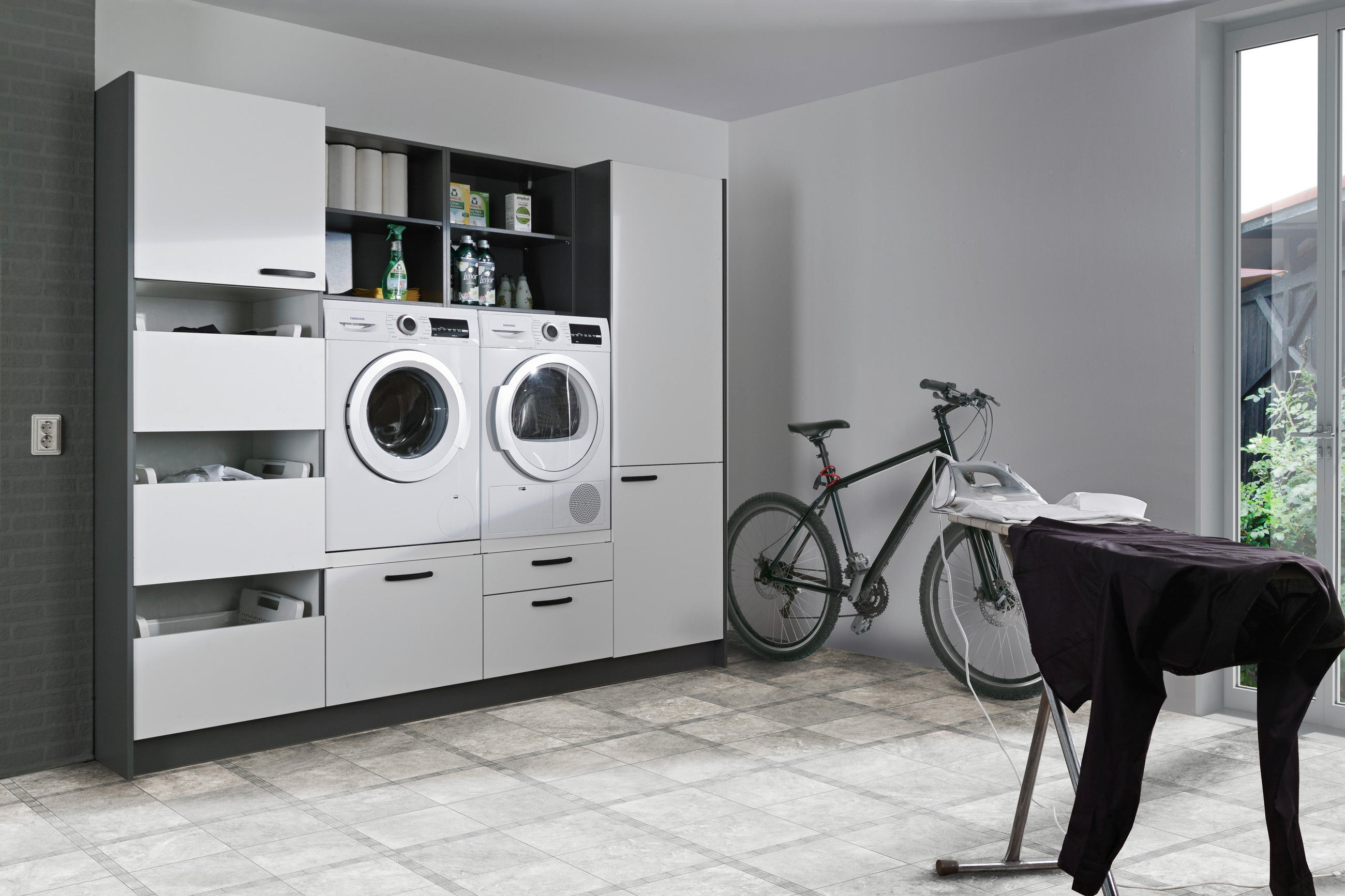 HAUSWIRTSCHAFTSRAUM - Anthrazit/Weiß, Basics (245cm) - Welnova