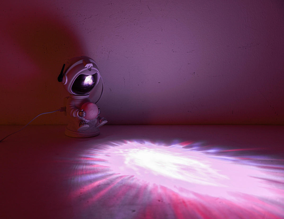 DEČJA STONA LAMPA - bela/srebrna, Trendi, plastika (12,5/20,5/11,5cm) - Novel