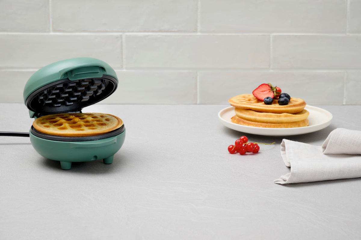 WAFFELEISEN  - Grün, Basics, Kunststoff/Metall (12,9/16,4/8,8cm) - Homeware Profession.