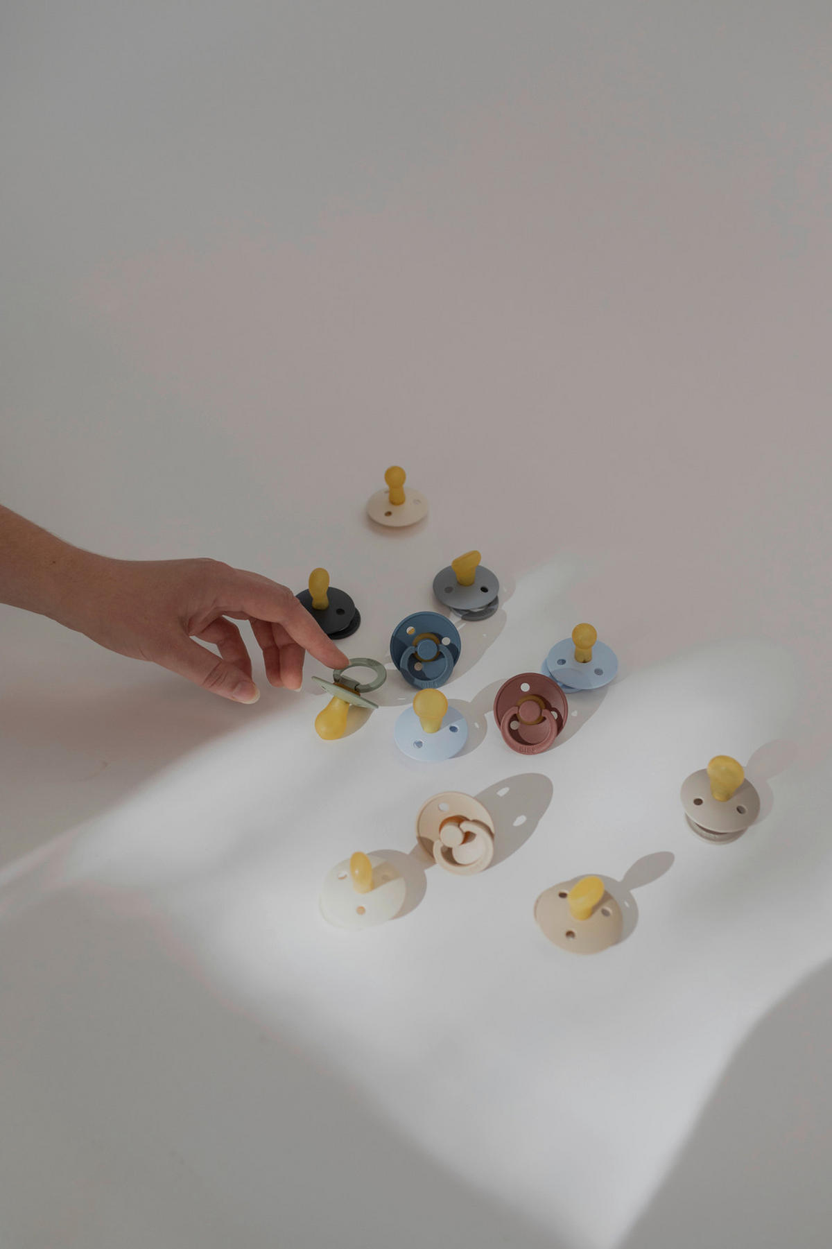 SCHNULLER 6 Monat(e)  - Dunkelorange/Altrosa, Basics, Naturmaterialien/Kunststoff (7,7/16,6/4,6cm)