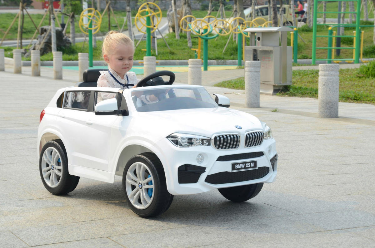 AVTO NA AKOMULATOR BMW X5 - bela, Basics, kovina/umetna masa (133,5/69/60cm)