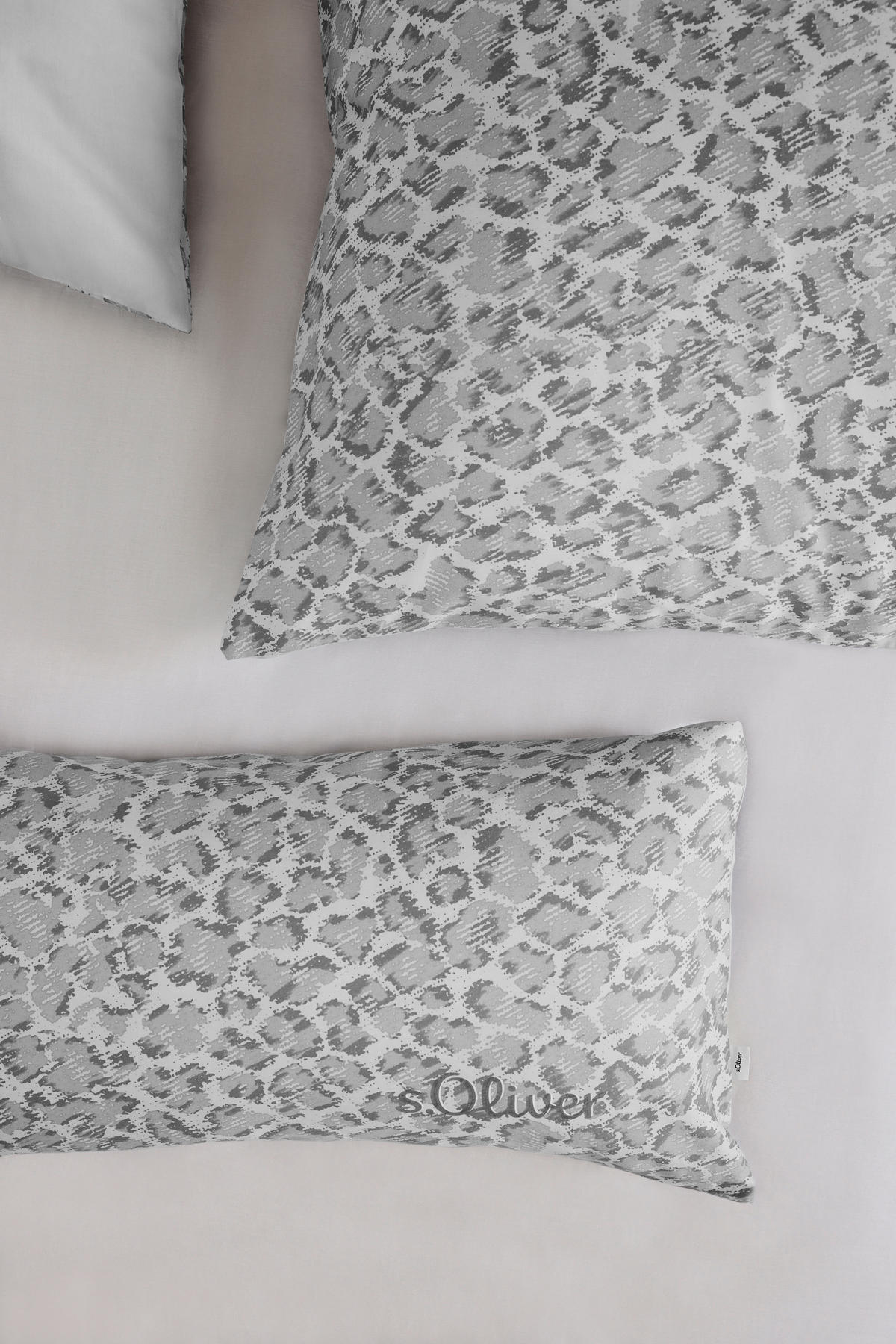 BETTWÄSCHE 2-teilig Makosatin 140/200 cm  - Grau, Basics, Textil (140/200cm) - S. Oliver