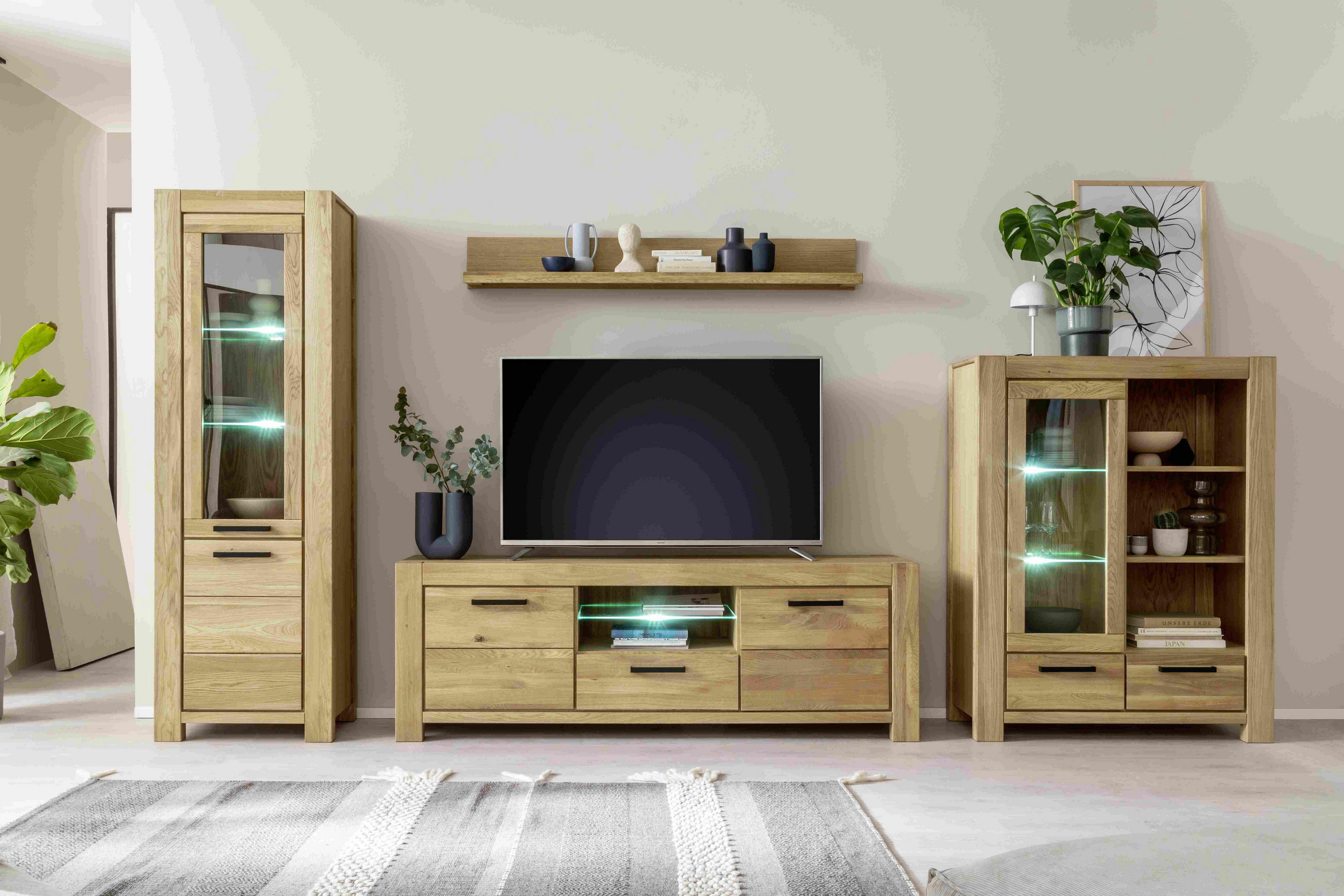 WOHNWAND  406/199/50 cm  in Wildeiche  - Wildeiche/Schwarz, Natur, Glas/Holz (406/199/50cm) - Carryhome