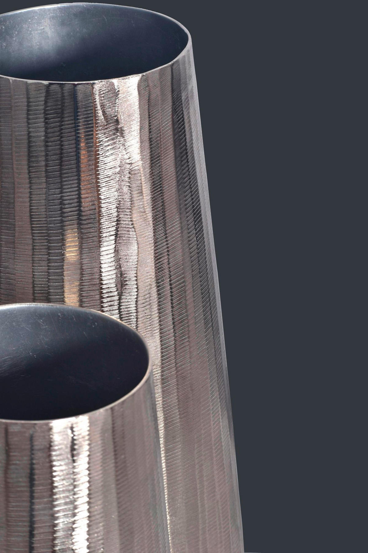 DEKOVASE  - Silberfarben, Design, Metall (21/45/21cm) - Livetastic