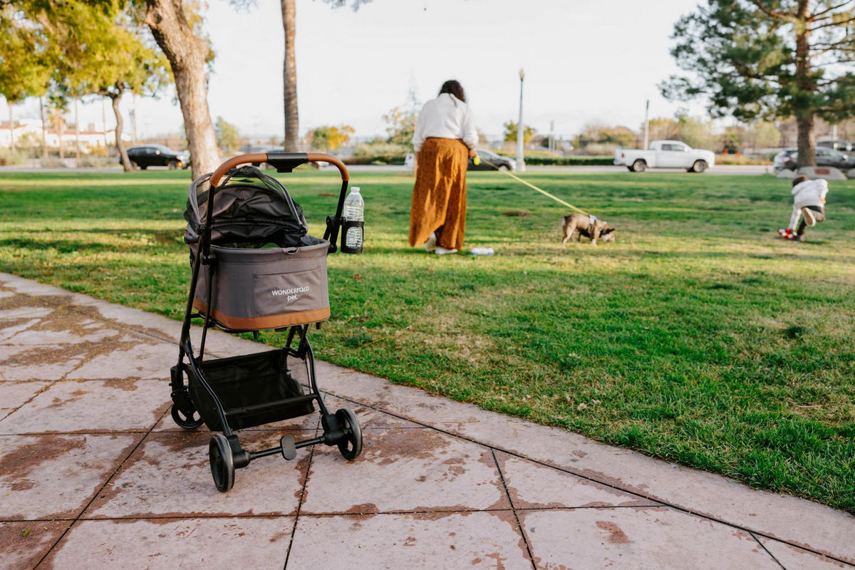 HUNDEBUGGY P2 Pet Stroller  - Schwarz/Grau, Basics, Textil/Metall (68/44/100cm) - WONDERFOLD