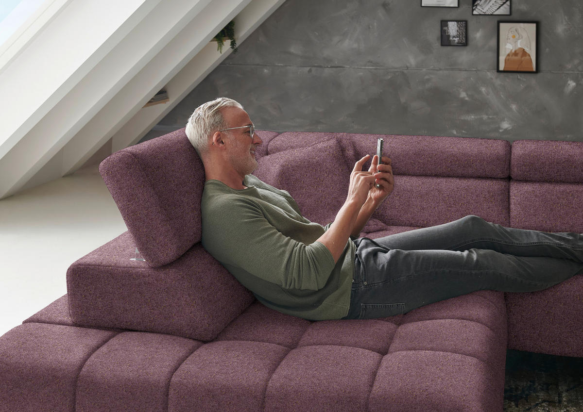 ECKSOFA in Chenille Beere  - Beere/Schwarz, Design, Textil/Metall (222/323cm) - Beldomo Style