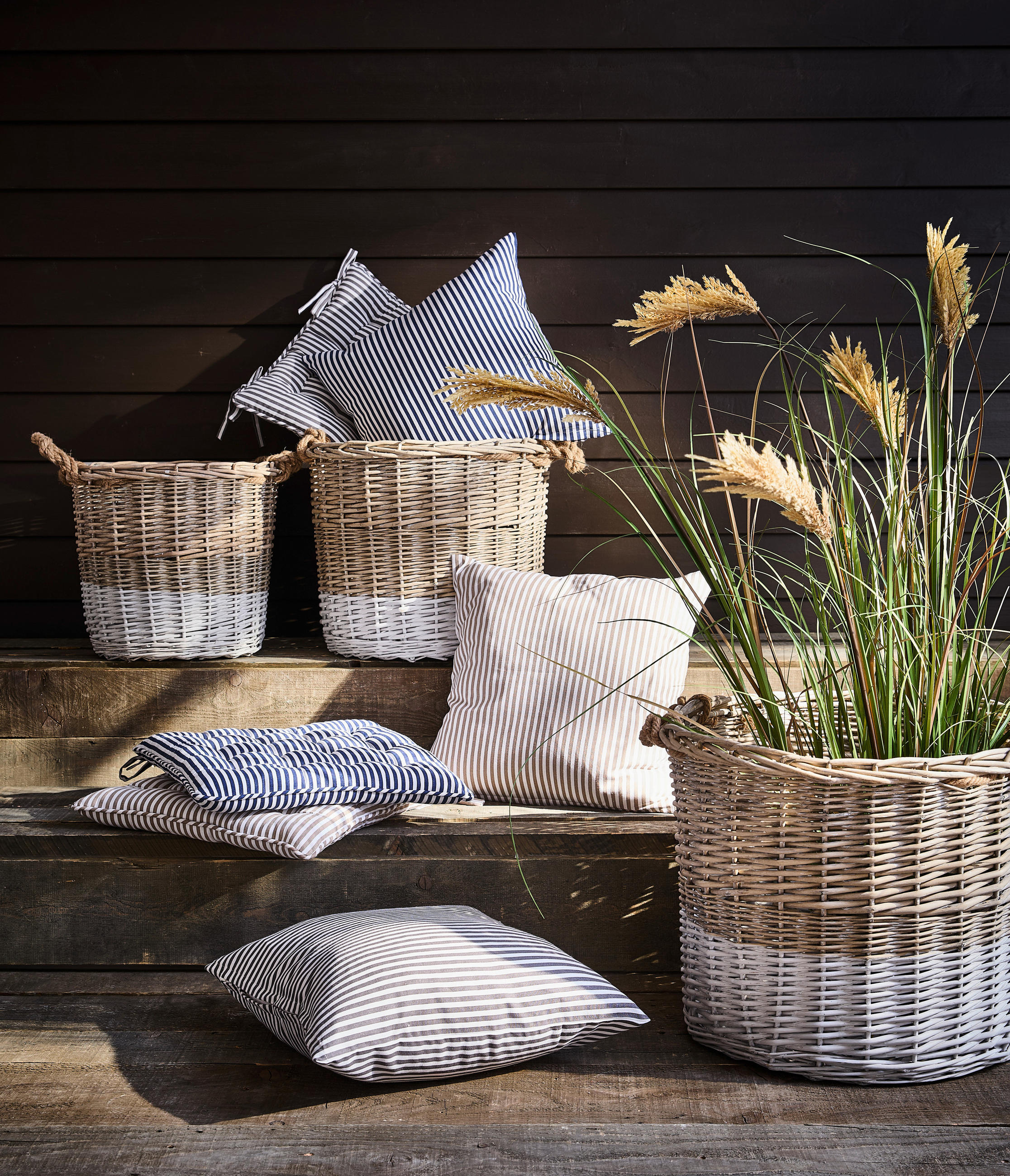 PODUŠKA NA SEDENIE, 40/40 cm - sivohnedá, textil (40/40cm) - Esposa