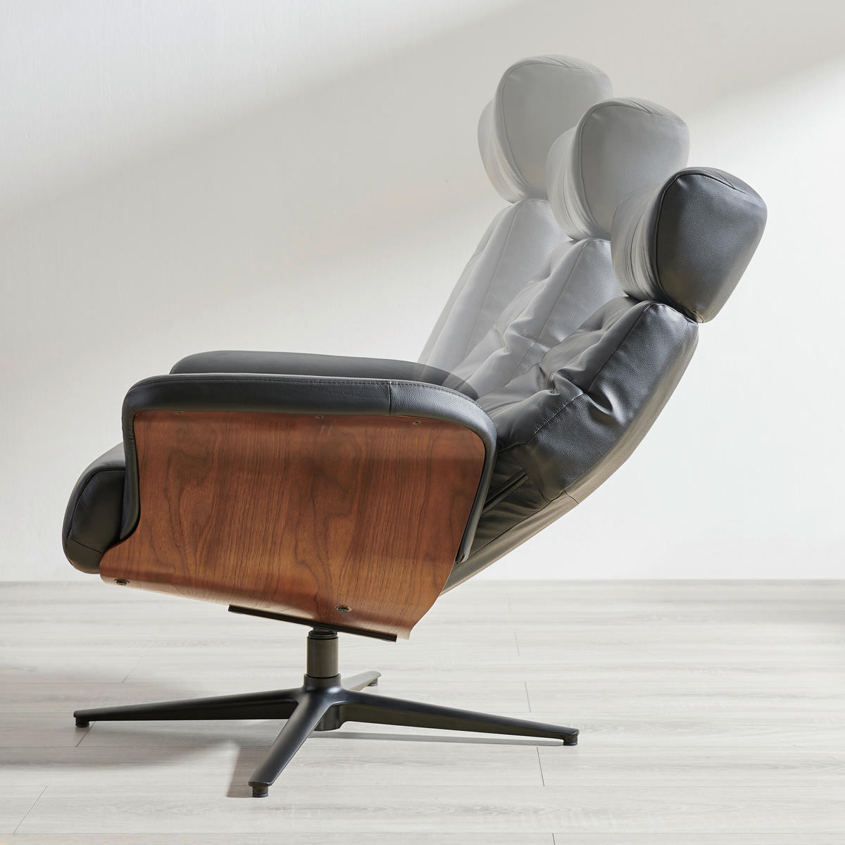 POČIVALNIK S PODNOŽNIKOM,  črna, barva oreha les, tekstil, usnje - črna/barva oreha, Design, kovina/tekstil (77/86-106/82-108cm) - Xora