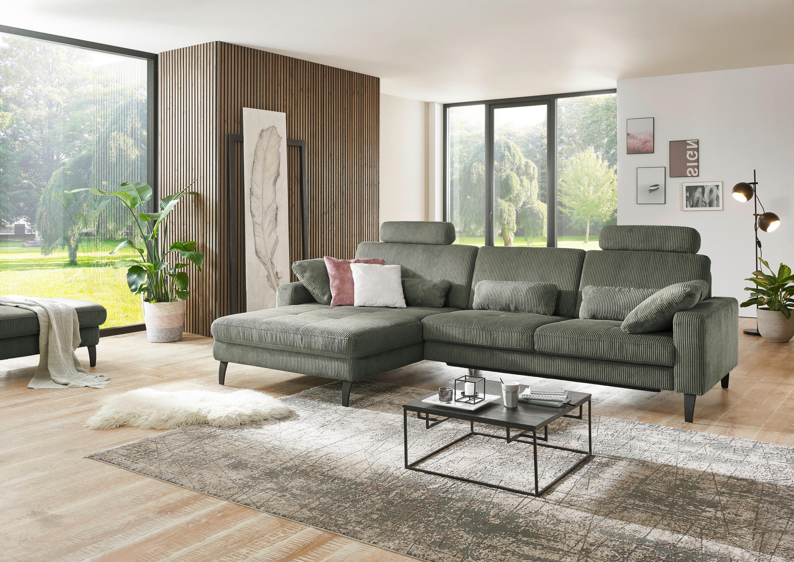 ECKSOFA in Cord Olivgrün  - Schwarz/Olivgrün, Modern, Textil/Metall (177/302cm) - Beldomo Style