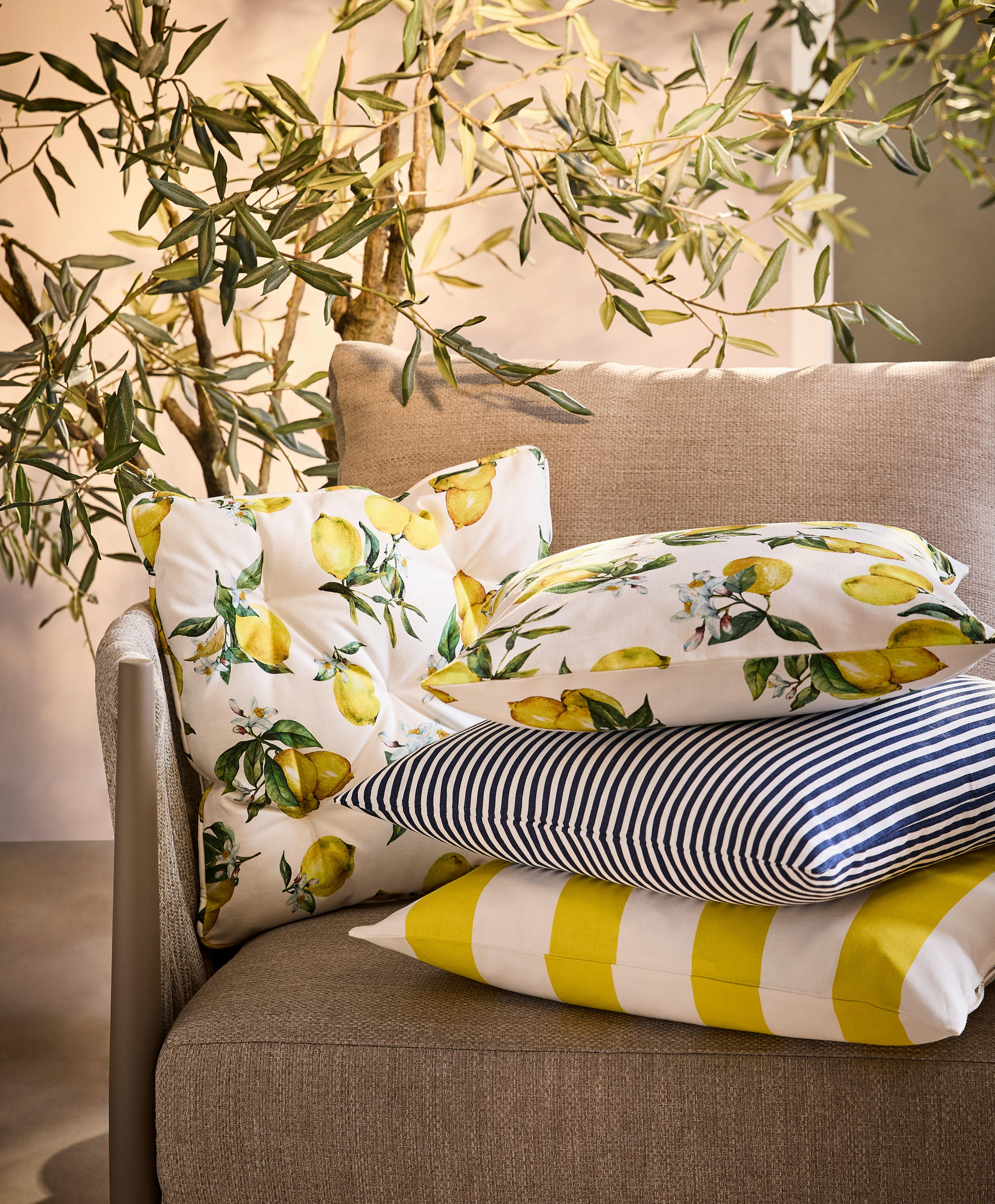 SITZKISSEN 40/40 cm  - Gelb/Weiß, Textil (40/40cm) - Esposa