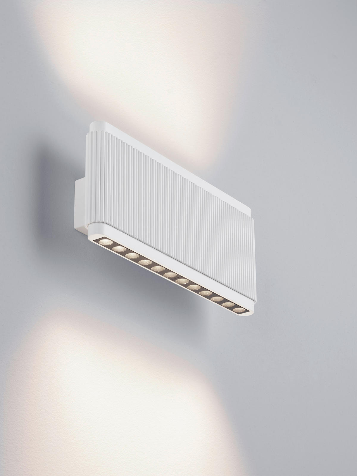 LED-WANDLEUCHTE Kobe 22,5/10/5,5 cm  - Weiß, Design, Metall (22,5/10/5,5cm) - Helestra