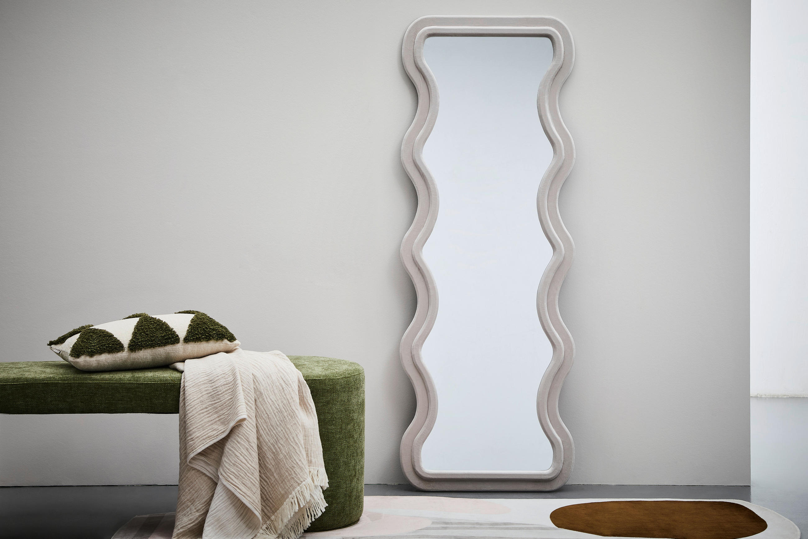 WANDSPIEGEL 60/160/4 cm    in oval  - Beige, Design, Glas/Holzwerkstoff (60/160/4cm) - MID.YOU