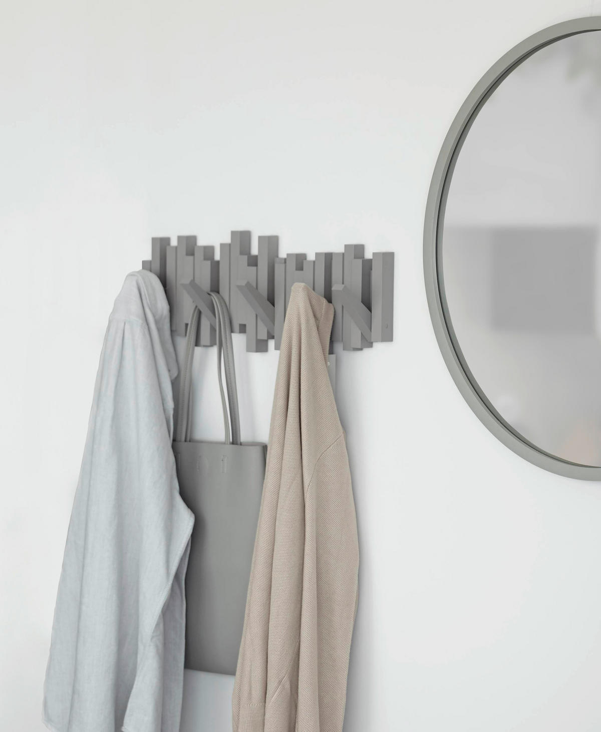 VJEŠALICA ZIDNA  siva  plastika  - siva, Basics, plastika (18/3/49cm) - Umbra