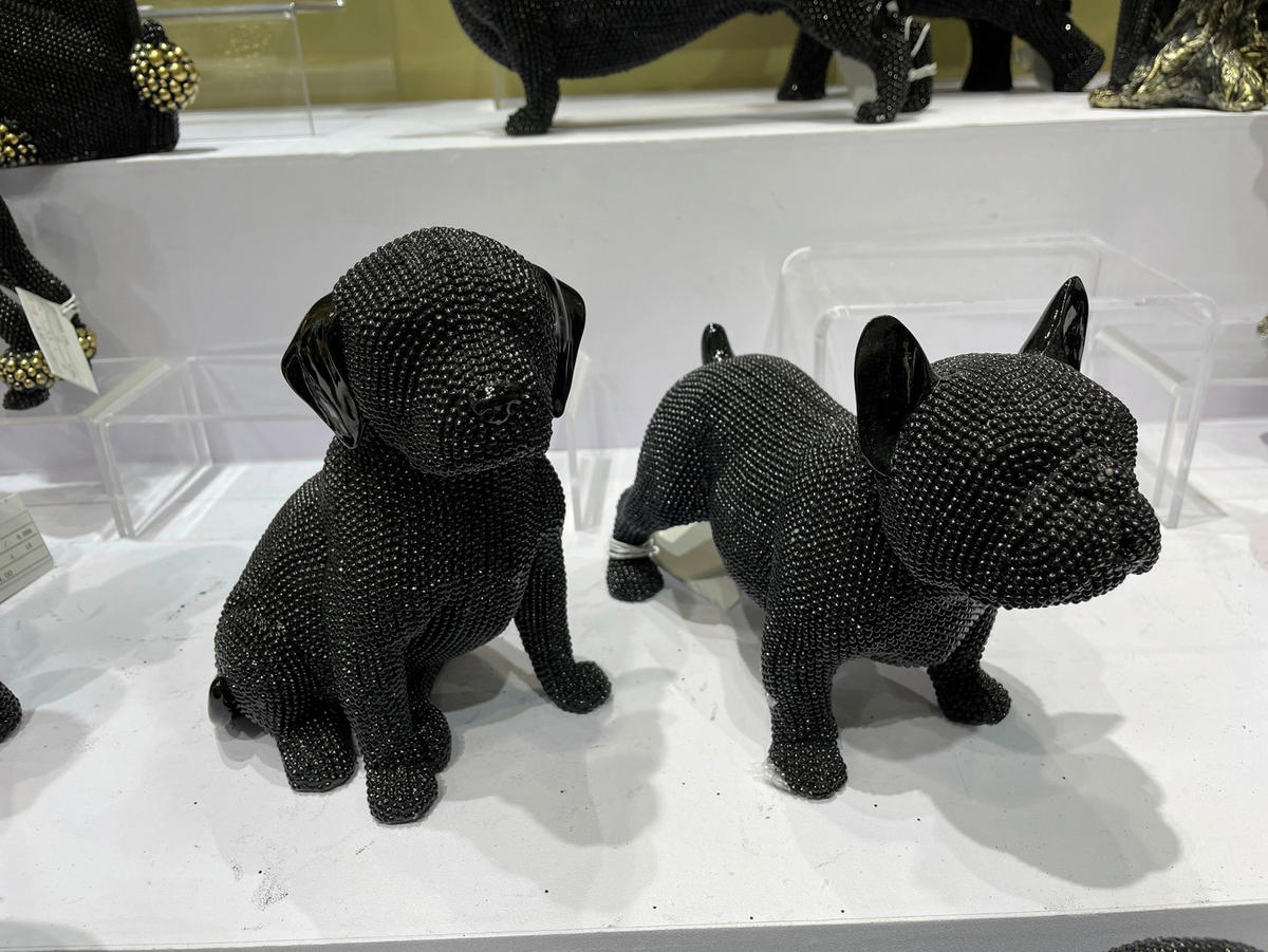 SCULPTURĂ - negru/negru lucios intens, Basics, plastic (16/9/14cm)
