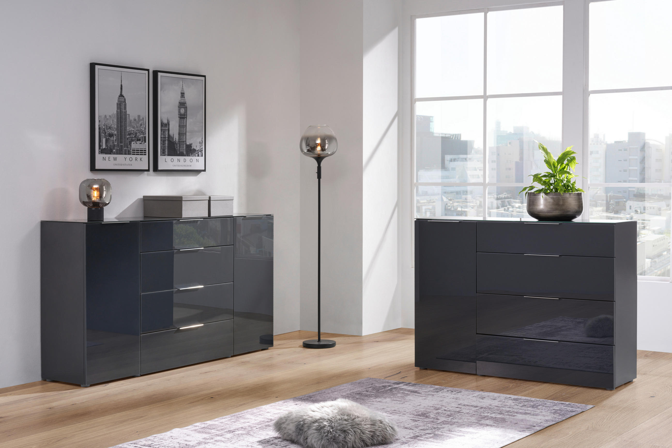 SIDEBOARD  in 135/101/42 cm  - Anthrazit/Alufarben, Design, Glas/Holzwerkstoff (135/101/42cm) - Voleo