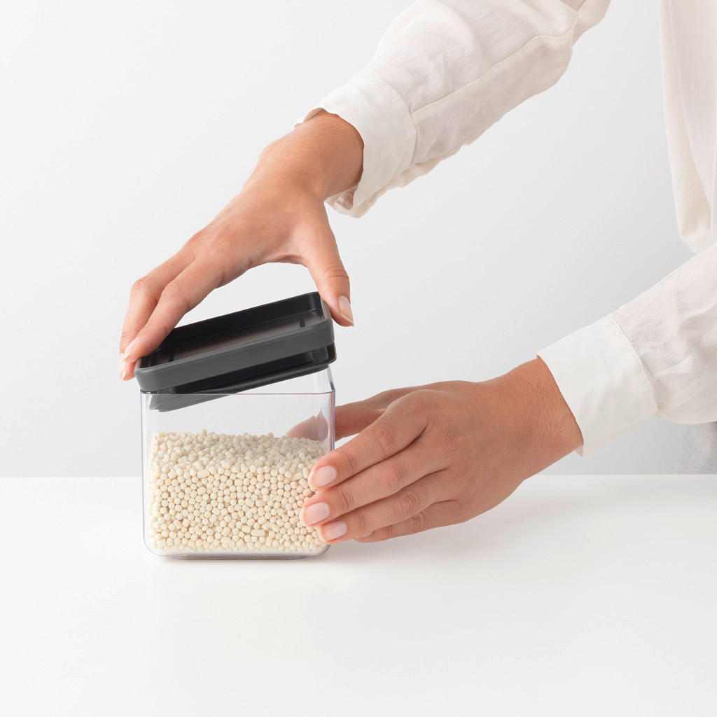 DÓZA NA POTRAVINY  - průhledné/tmavě šedá, Design, plast (11/10.5/11cm) - Brabantia