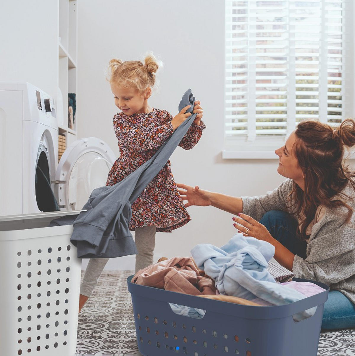 WÄSCHESAMMLER - Weiß, KONVENTIONELL, Kunststoff (35,5/53,3/43,2cm) - Rotho