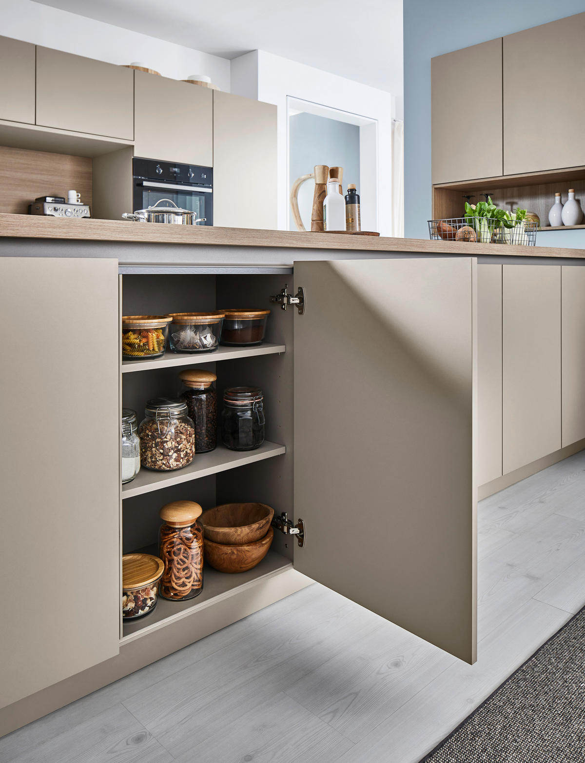 INBYGGNADSKÖK   - lavagrå, Design, trämaterial - Dieter Knoll