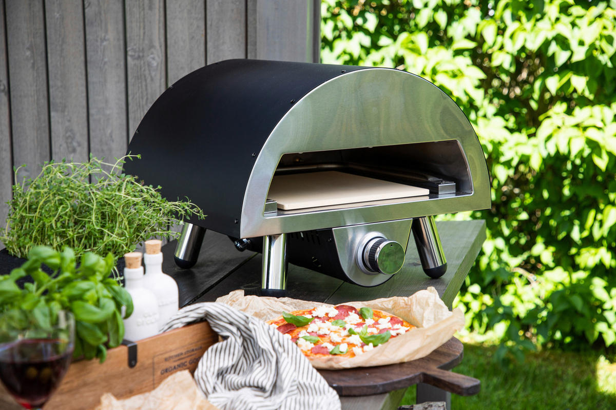 PIZZAOFEN  - Schwarz, KONVENTIONELL, Metall (52/39/49cm) - Gardenson