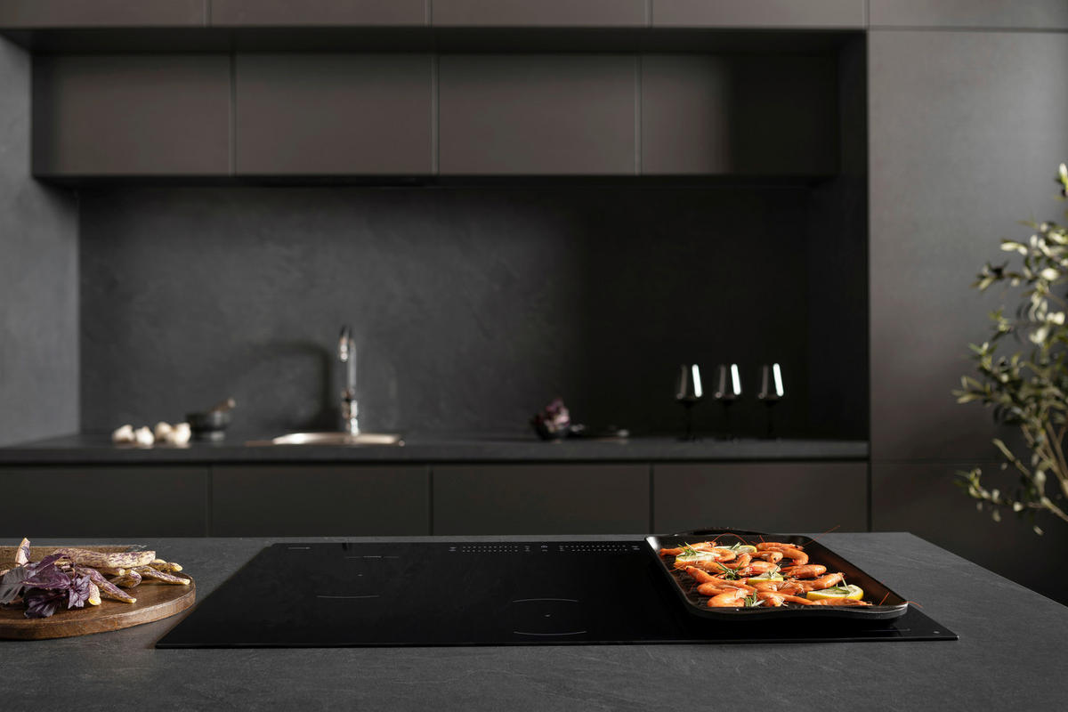 INDUKTIONSKOCHFELD HI8432BSCWF  - Schwarz, Basics, Glas/Metall (79,5/5,4/52cm) - Hisense