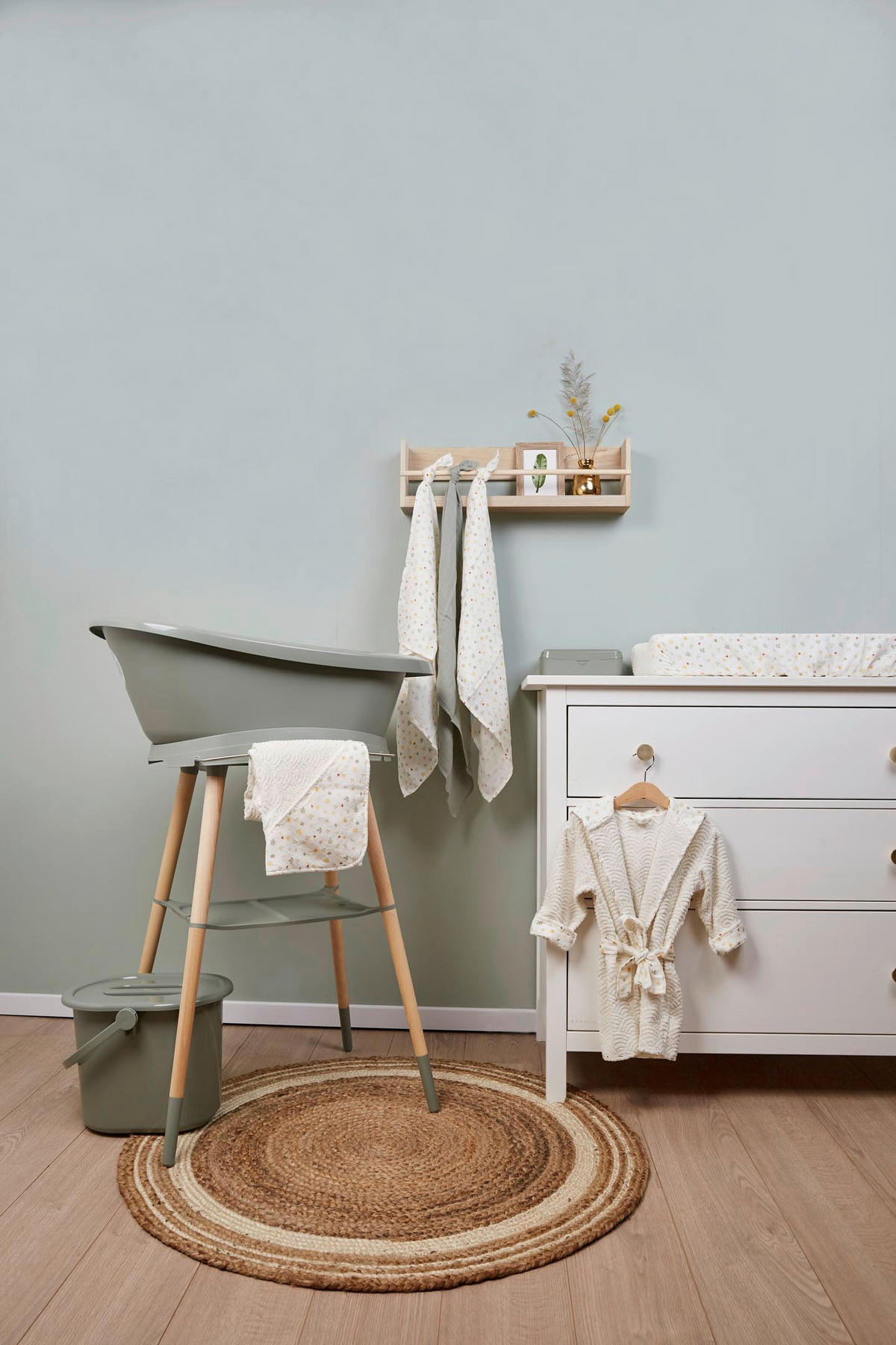 WINDELEIMER   Breeze Green  - Grün, Basics, Kunststoff (36,5/32/28cm) - Bebe Jou