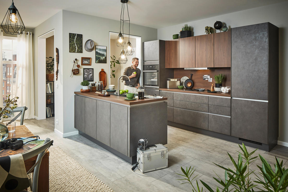 INBYGGNADSKÖK   - Design, trämaterial - Celina