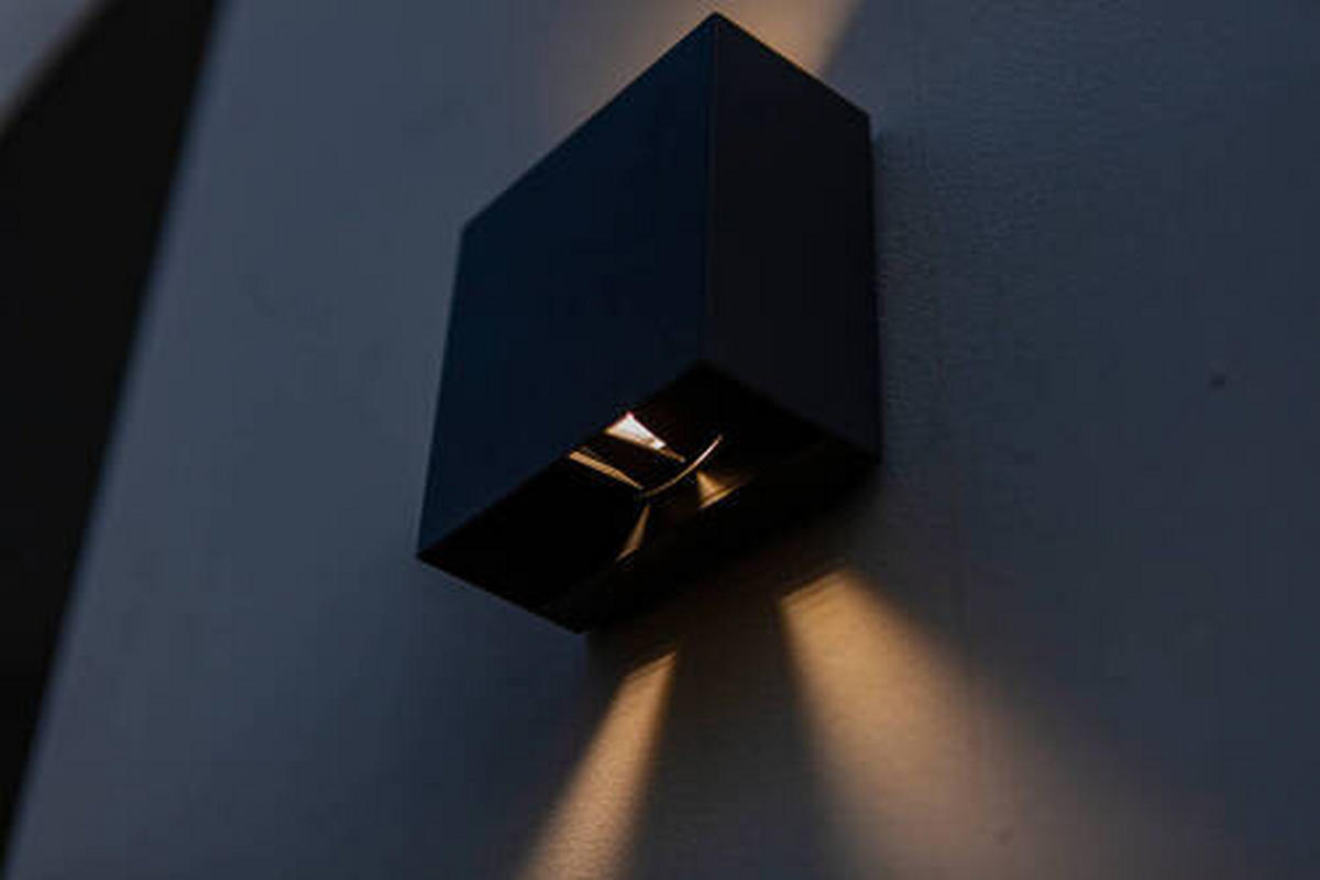 AUßENWANDLEUCHTE 11/11/6 cm   - Schwarz, Basics, Metall (11/11/6cm)