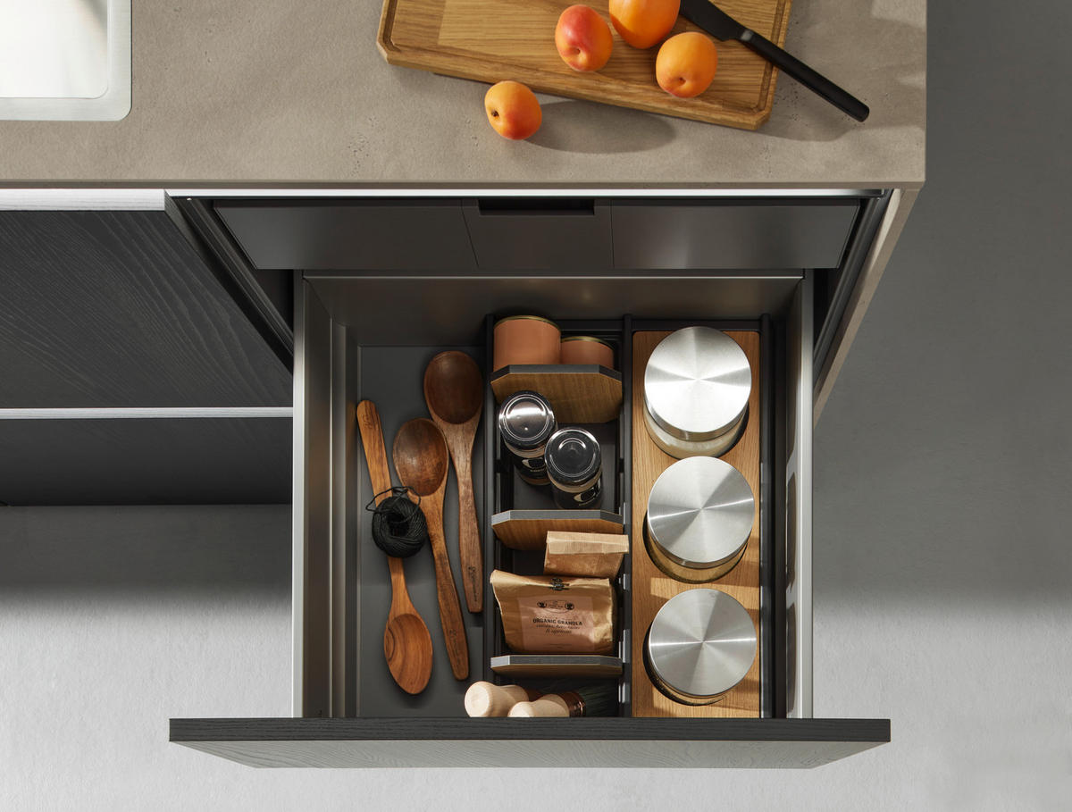 EINBAUKÜCHE   - Eichefarben, Design, Holzwerkstoff - Dieter Knoll