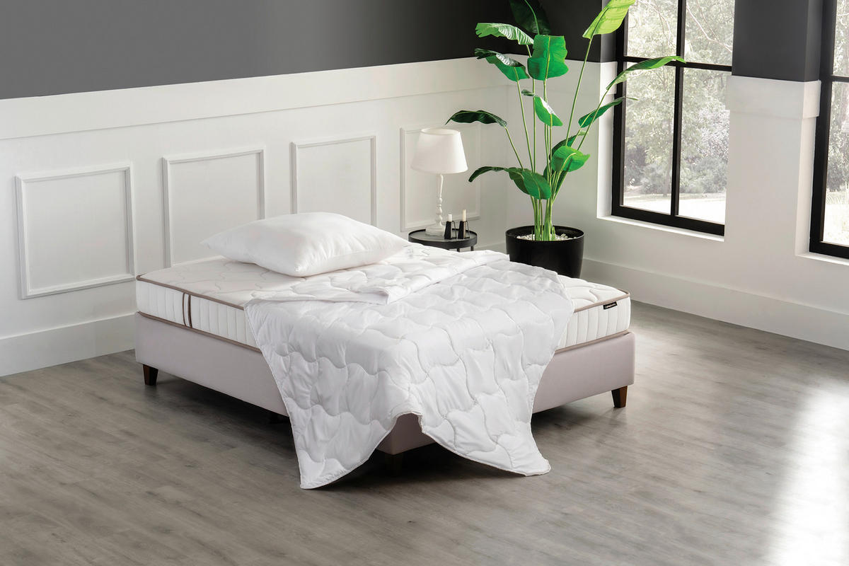 BETTDECKE - Weiß, Basics, Textil (200/200/25cm) - Yatas