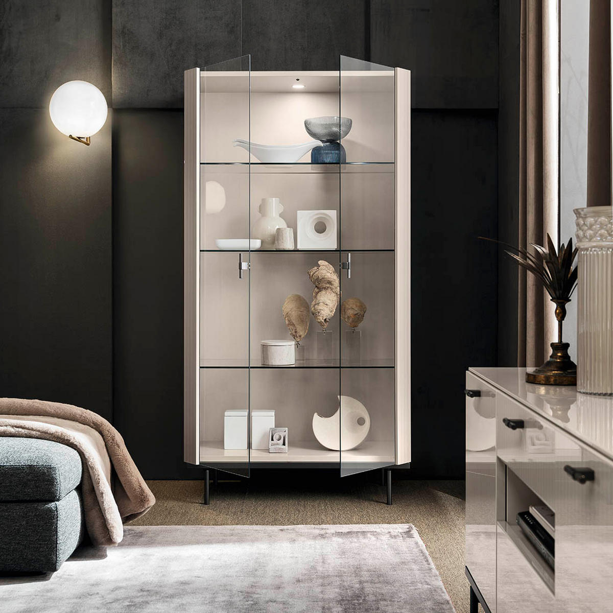 VITRIN   - Lifestyle (97,8/189,90/51cm) - Novel