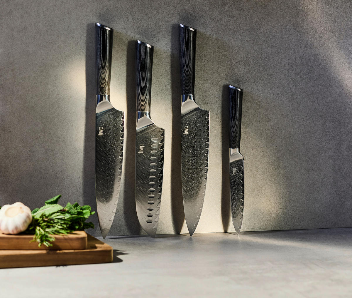 SANTOKU NOŽ          31 cm    - boje oplemenjenog čelika, Basics, drvo/metal (31cm) - Homeware Profession.