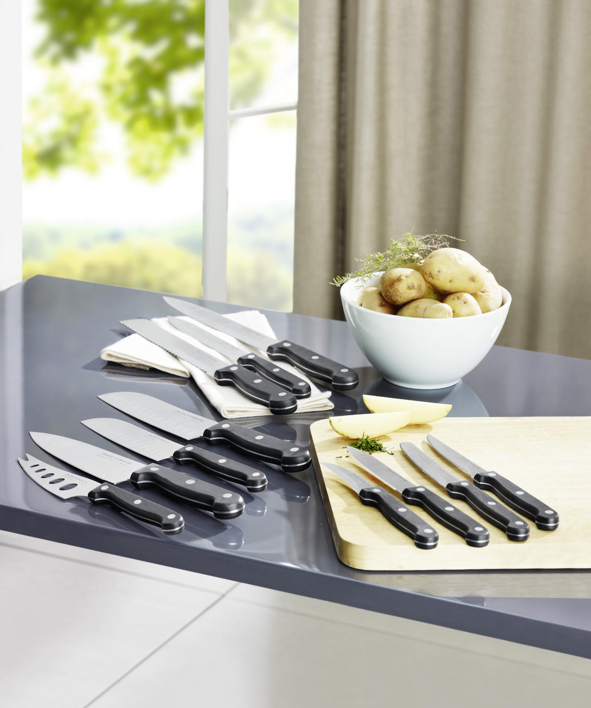 KÄSEMESSER Küchenchef 22 cm  - Silberfarben/Schwarz, Basics, Kunststoff/Metall (22cm) - Justinus